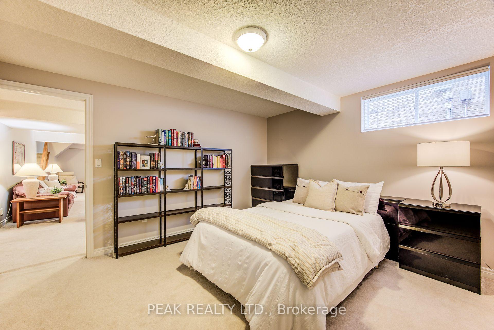 Photo 40 of 415 Lake Louise Boulevard, Waterloo — HOMEH