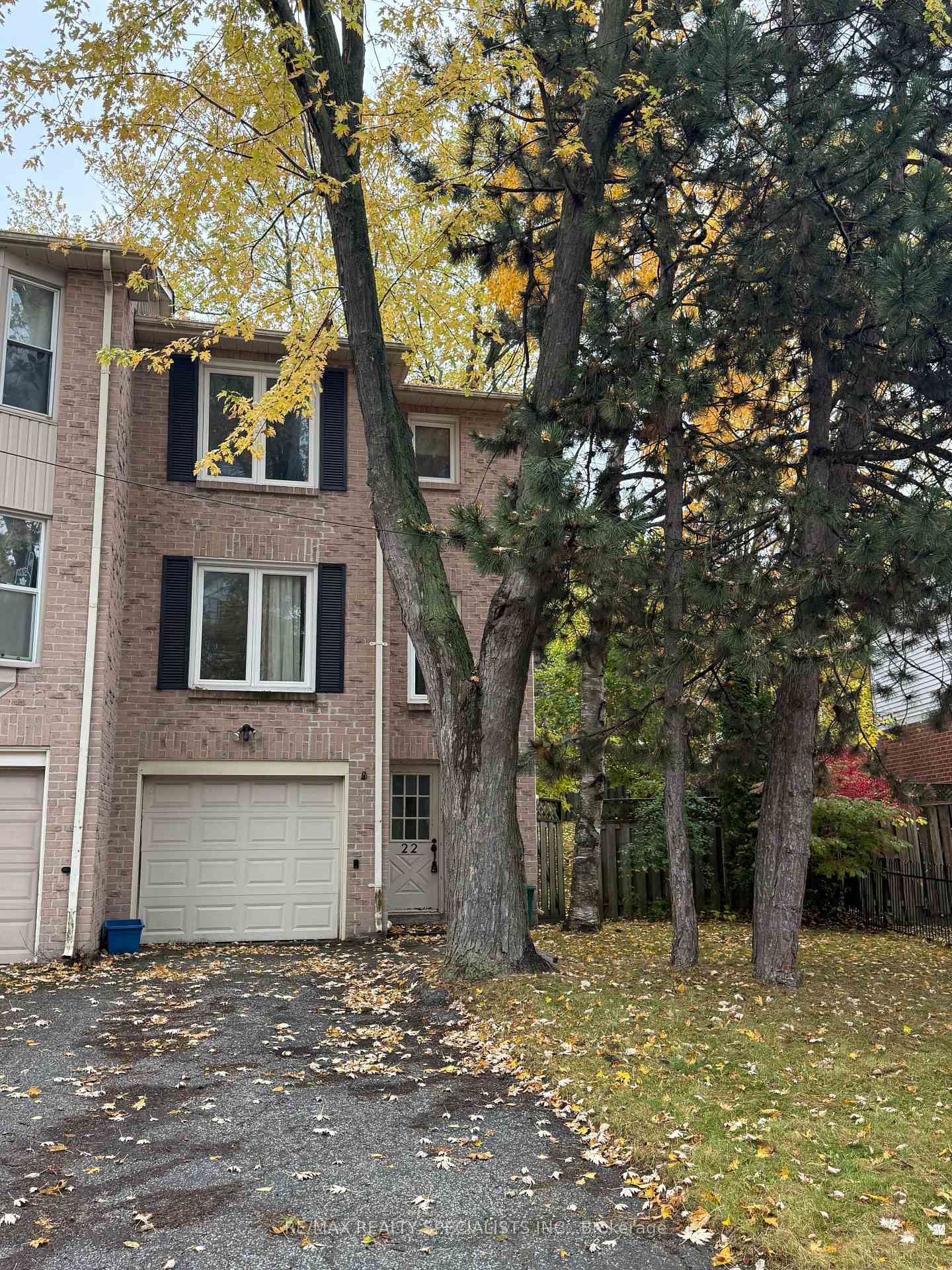 Photo 1 of 22 Joanna Crescent, Vaughan, Crestwood-Springfarm-Yorkhill — HOMEH