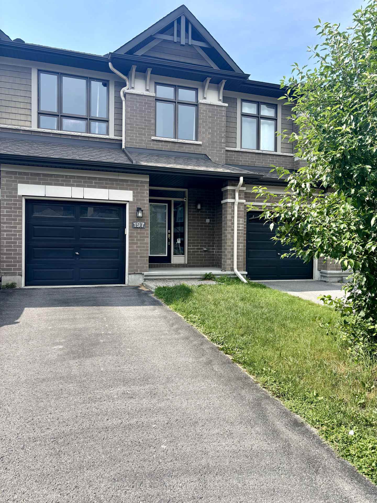 Photo 1 of 197 Larimar Circle, Ottawa, Riverside South/Gloucester Glen — HOMEH