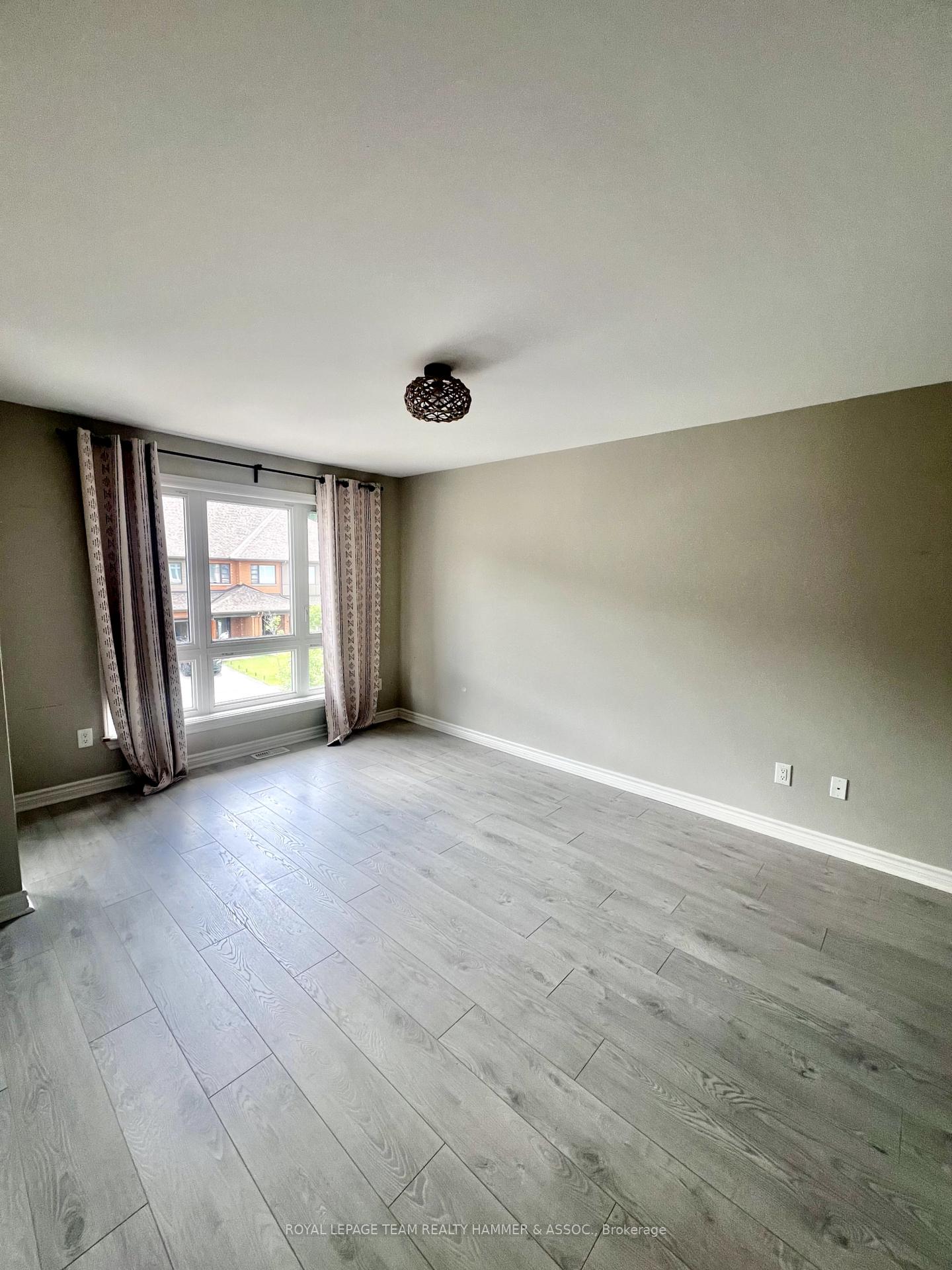 Photo 5 of 197 Larimar Circle, Ottawa, Riverside South/Gloucester Glen — HOMEH