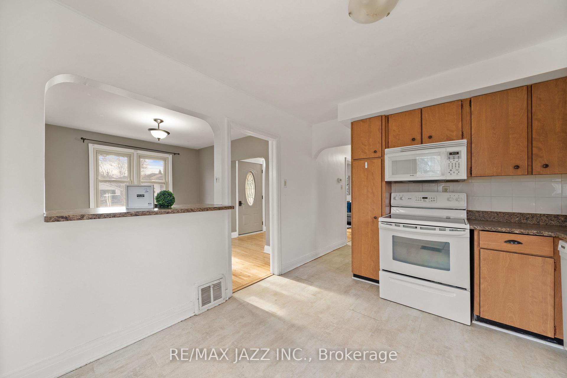 Photo 13 of 47 Ponton Street, Belleville, Belleville Ward — HOMEH