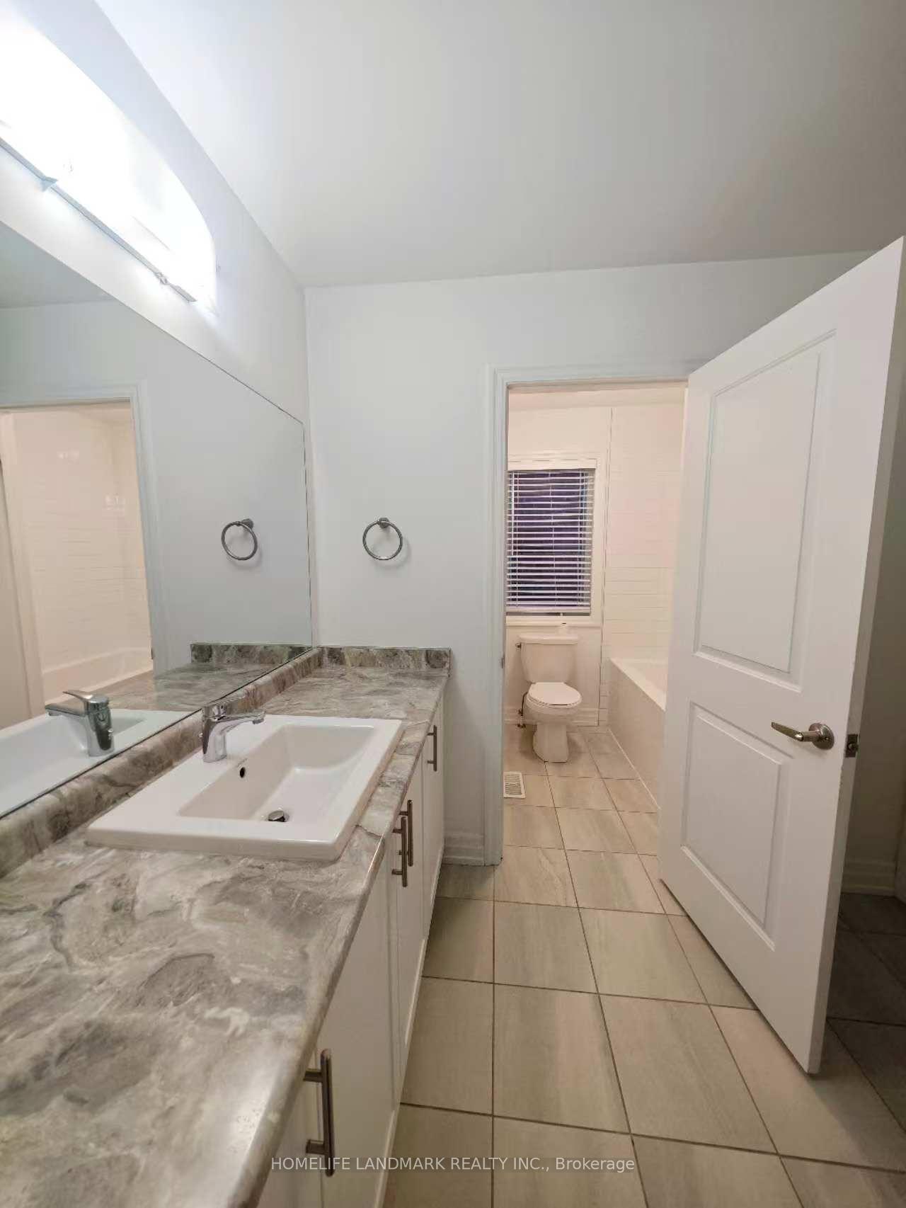 Photo 15 of 14 Lockton Street, Whitby, Williamsburg — HOMEH