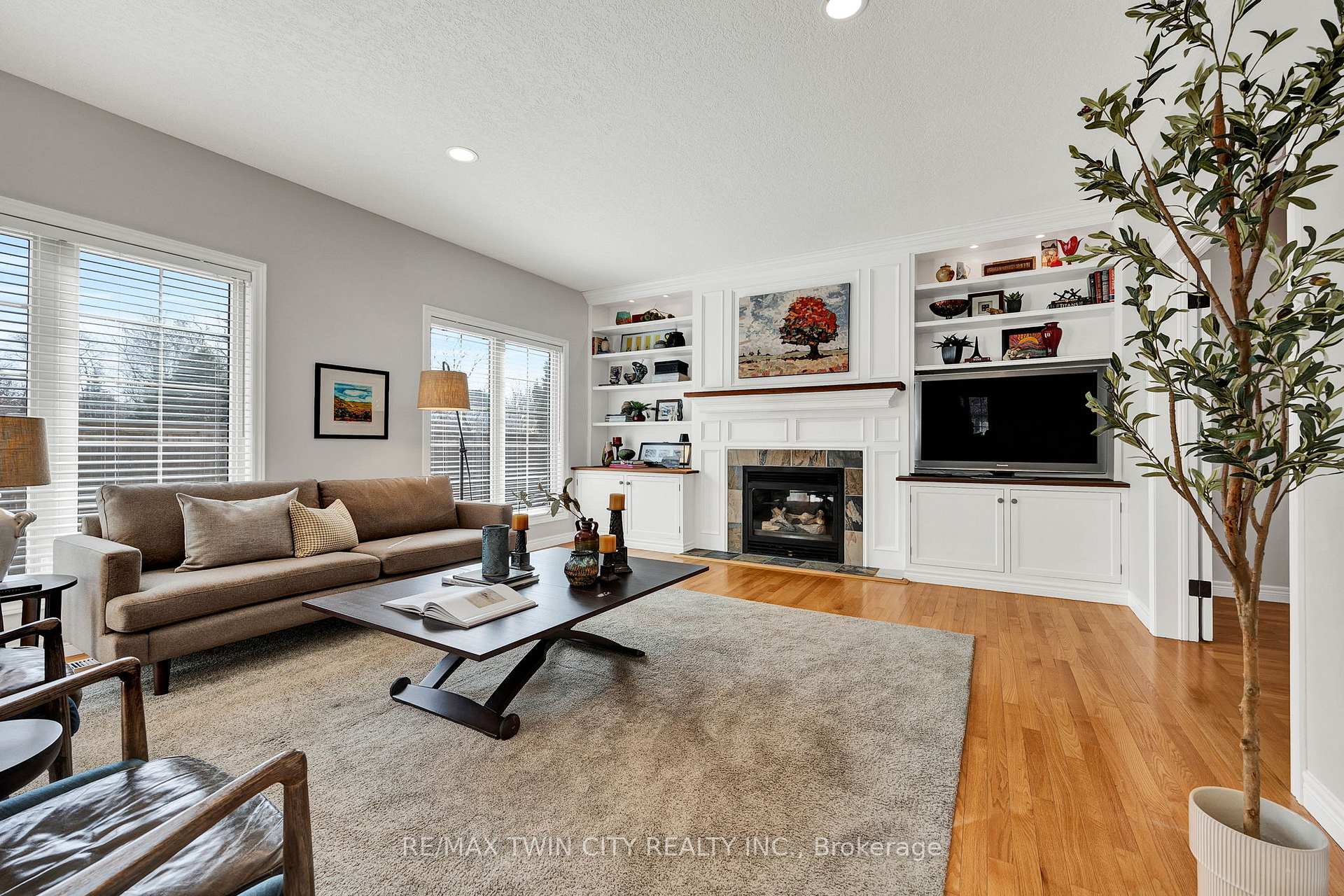 Photo 3 of 635 Honeywood Place, Waterloo — HOMEH