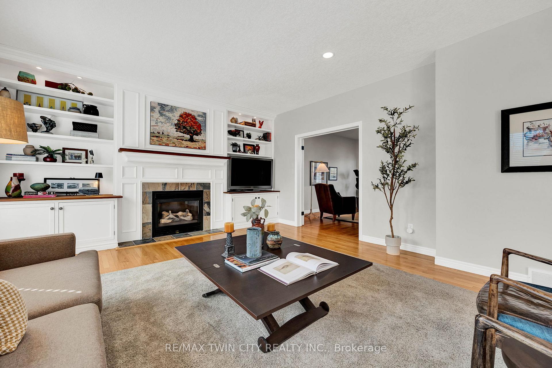 Photo 6 of 635 Honeywood Place, Waterloo — HOMEH