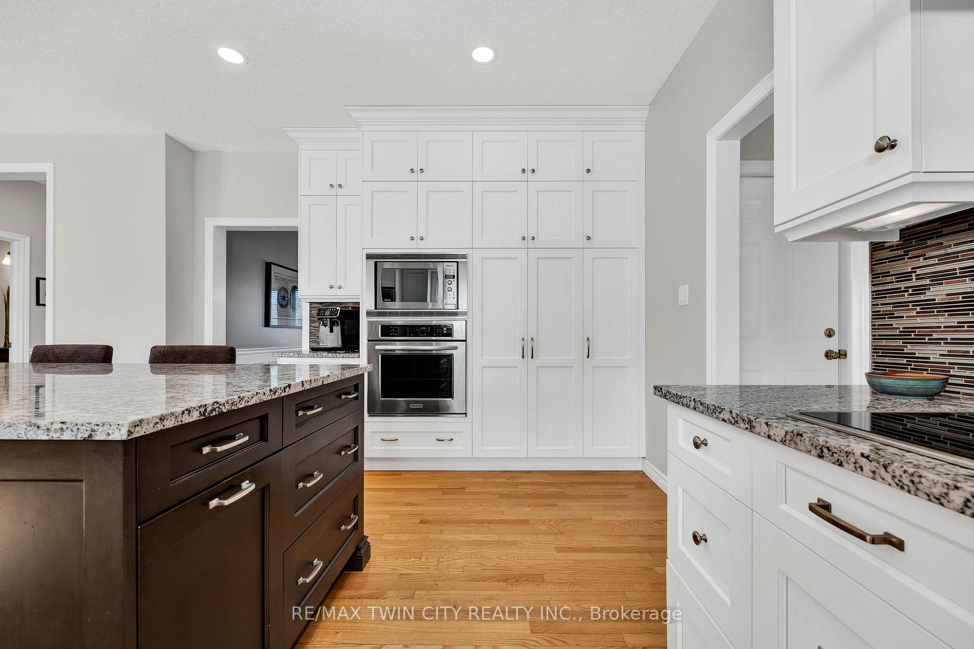 Photo 10 of 635 Honeywood Place, Waterloo — HOMEH