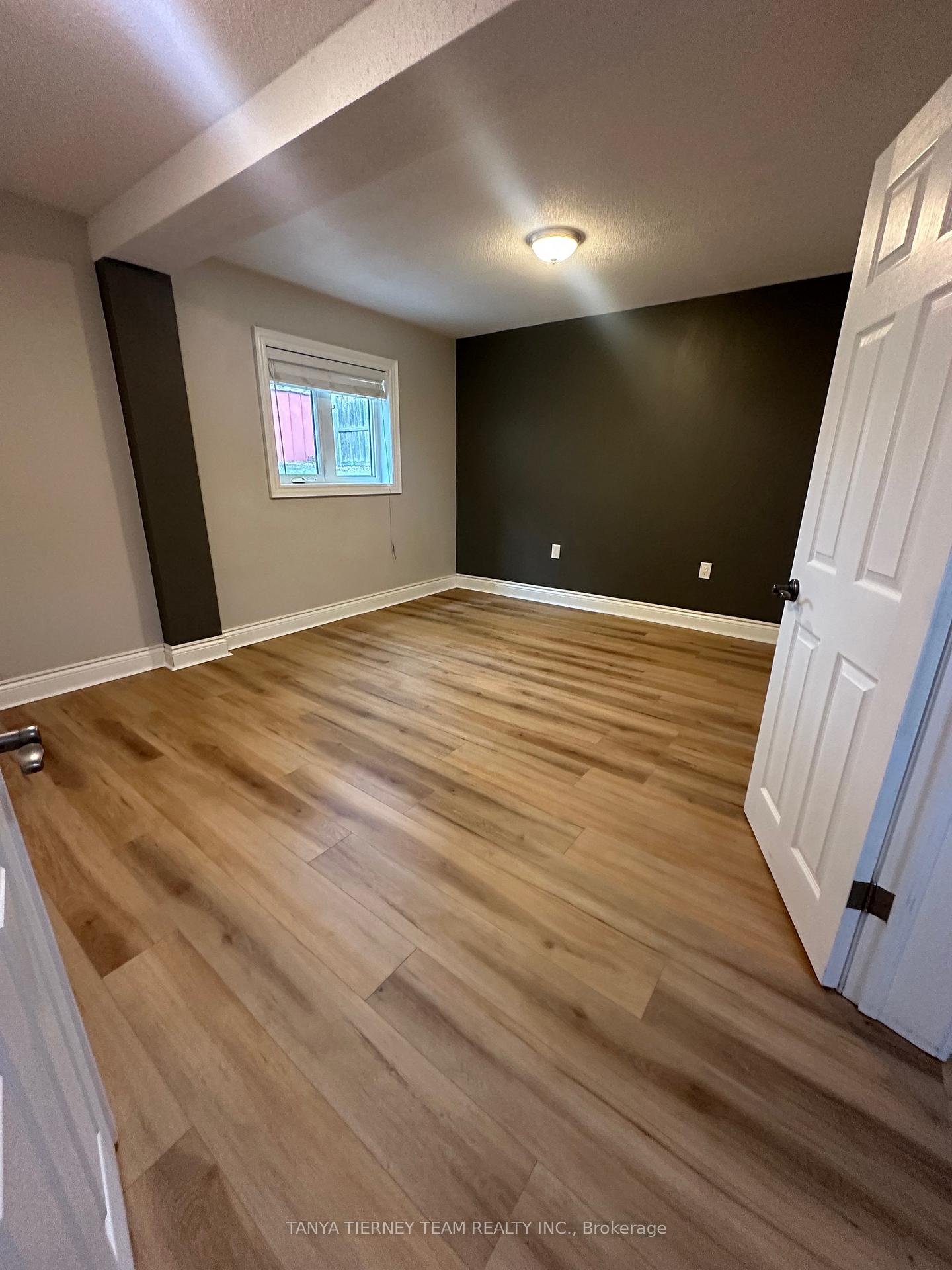 Photo 12 of 206B Palace Street, Whitby, Downtown Whitby — HOMEH