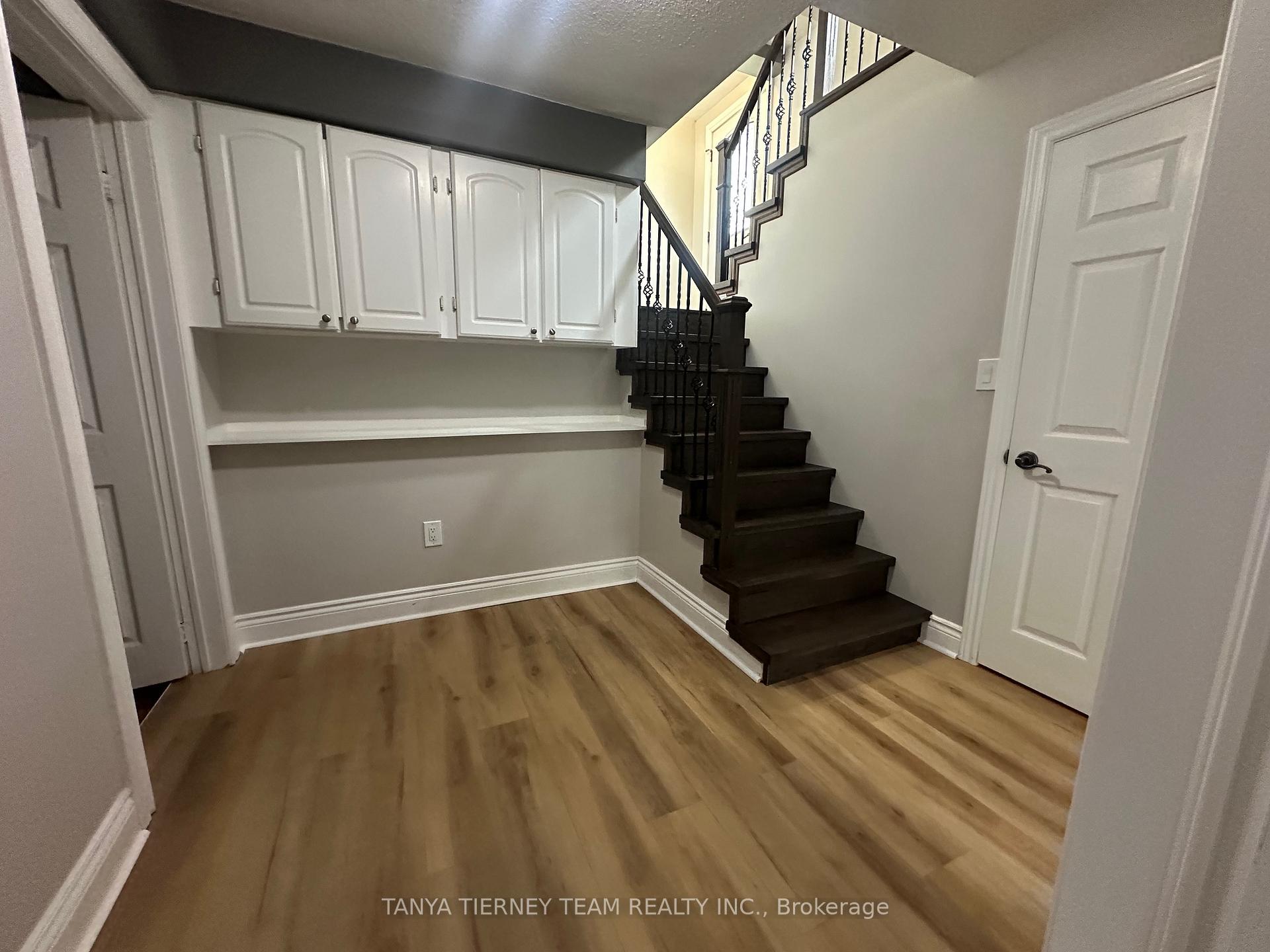 Photo 17 of 206B Palace Street, Whitby, Downtown Whitby — HOMEH