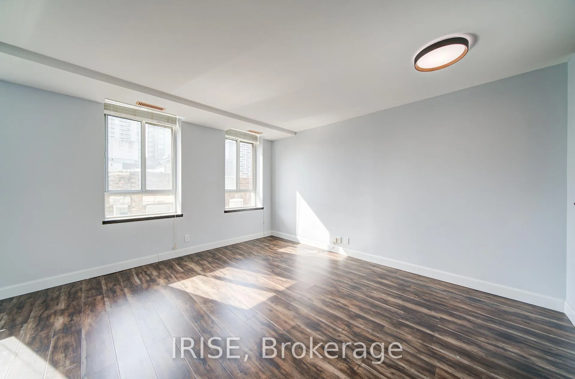 Photo 12 of Unit 504, 135 Maitland St, Toronto, Church-Yonge Corridor — HOMEH