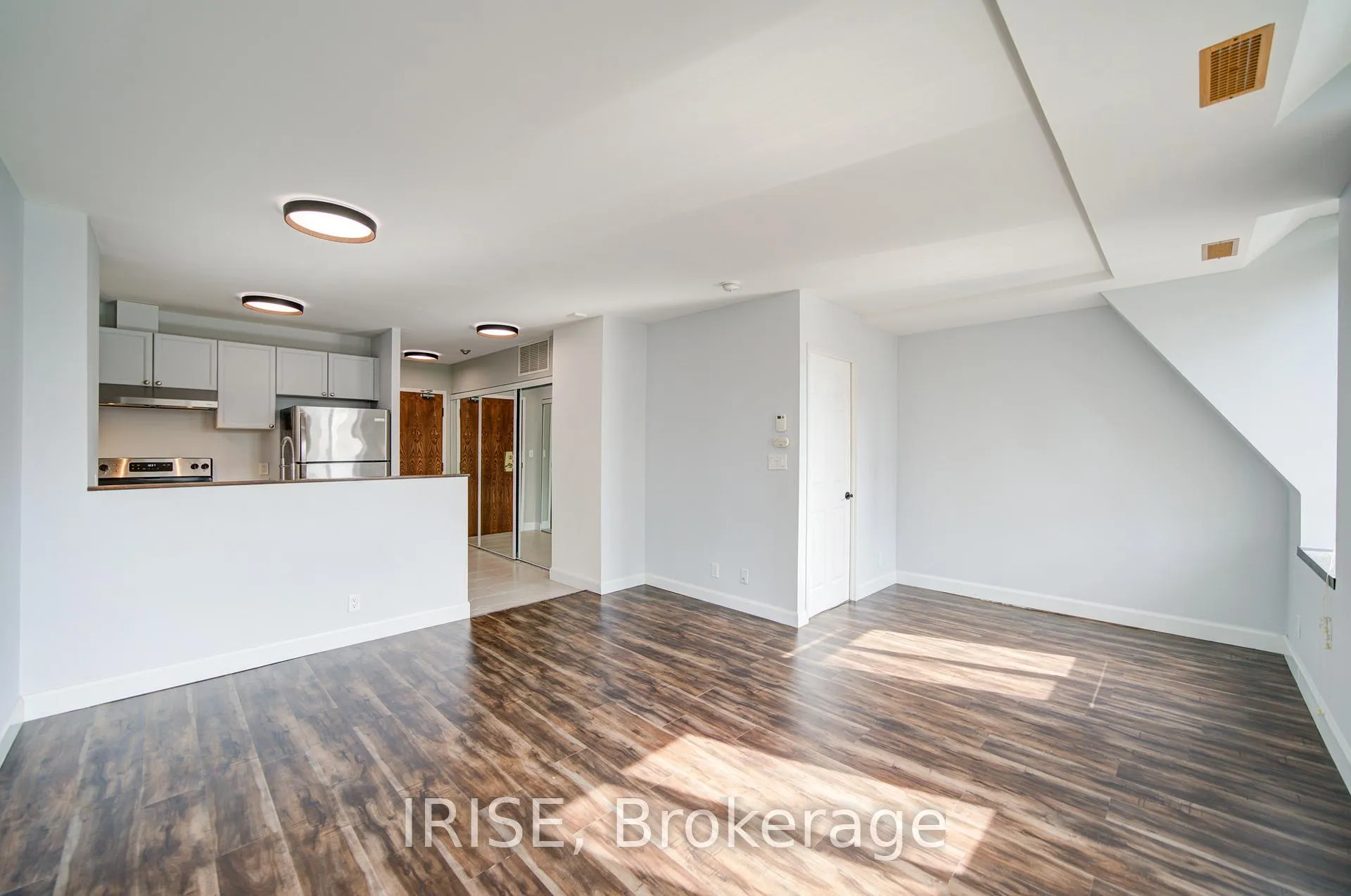 Photo 14 of Unit 504, 135 Maitland St, Toronto, Church-Yonge Corridor — HOMEH