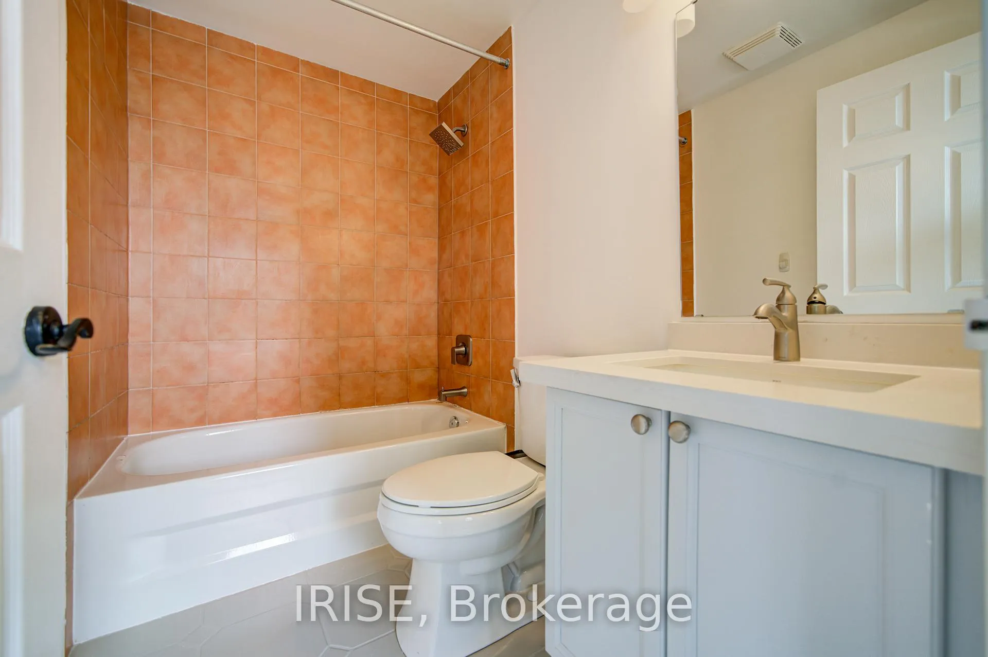 Photo 21 of Unit 504, 135 Maitland St, Toronto, Church-Yonge Corridor — HOMEH