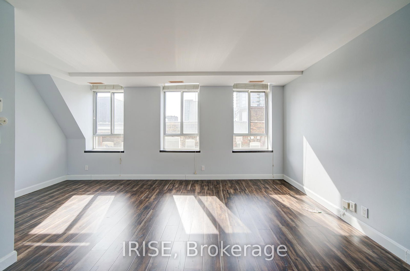 Photo 29 of Unit 504, 135 Maitland St, Toronto, Church-Yonge Corridor — HOMEH