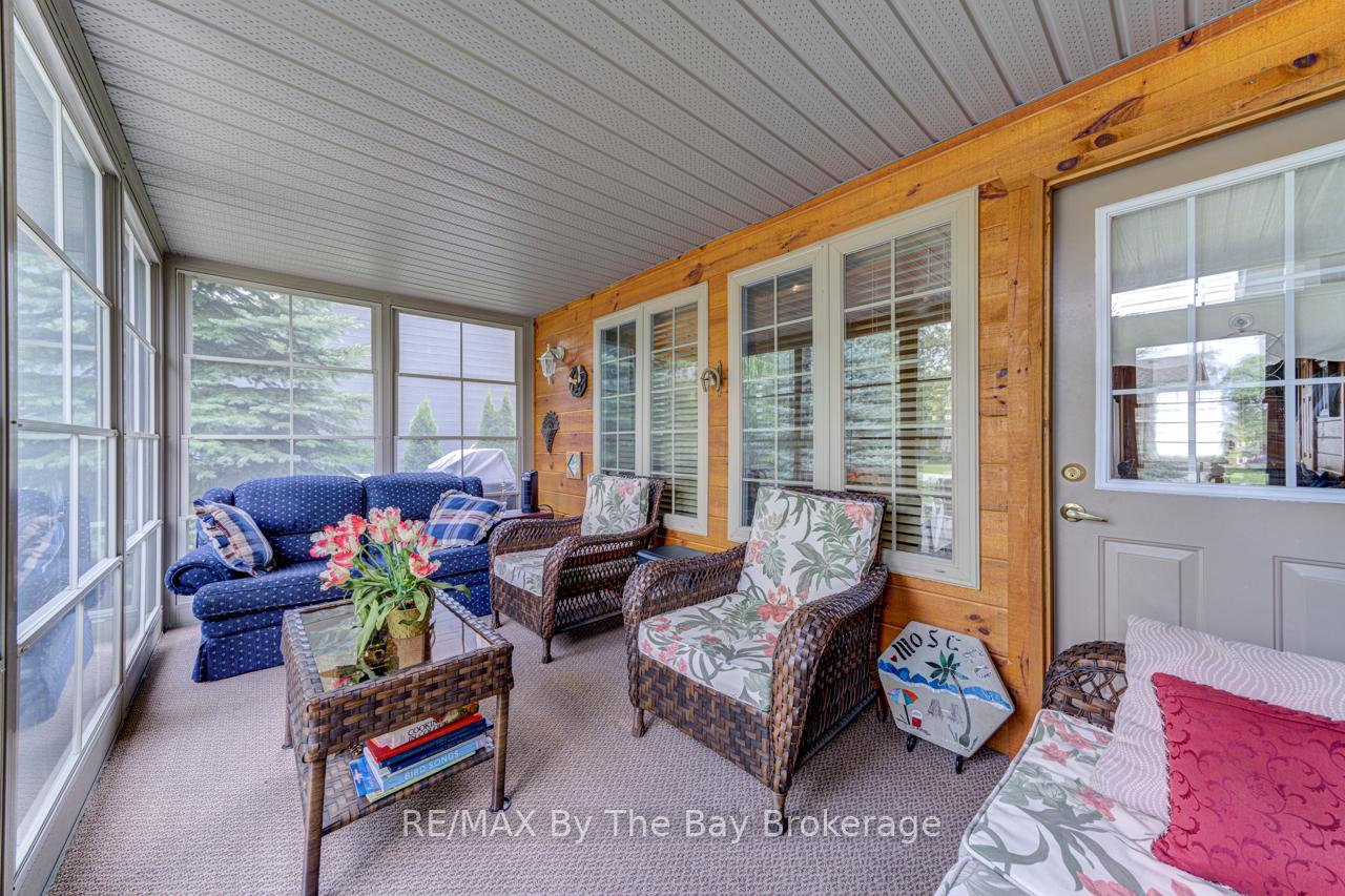 Photo 23 of 44 Cabin Crescent, Wasaga Beach — HOMEH