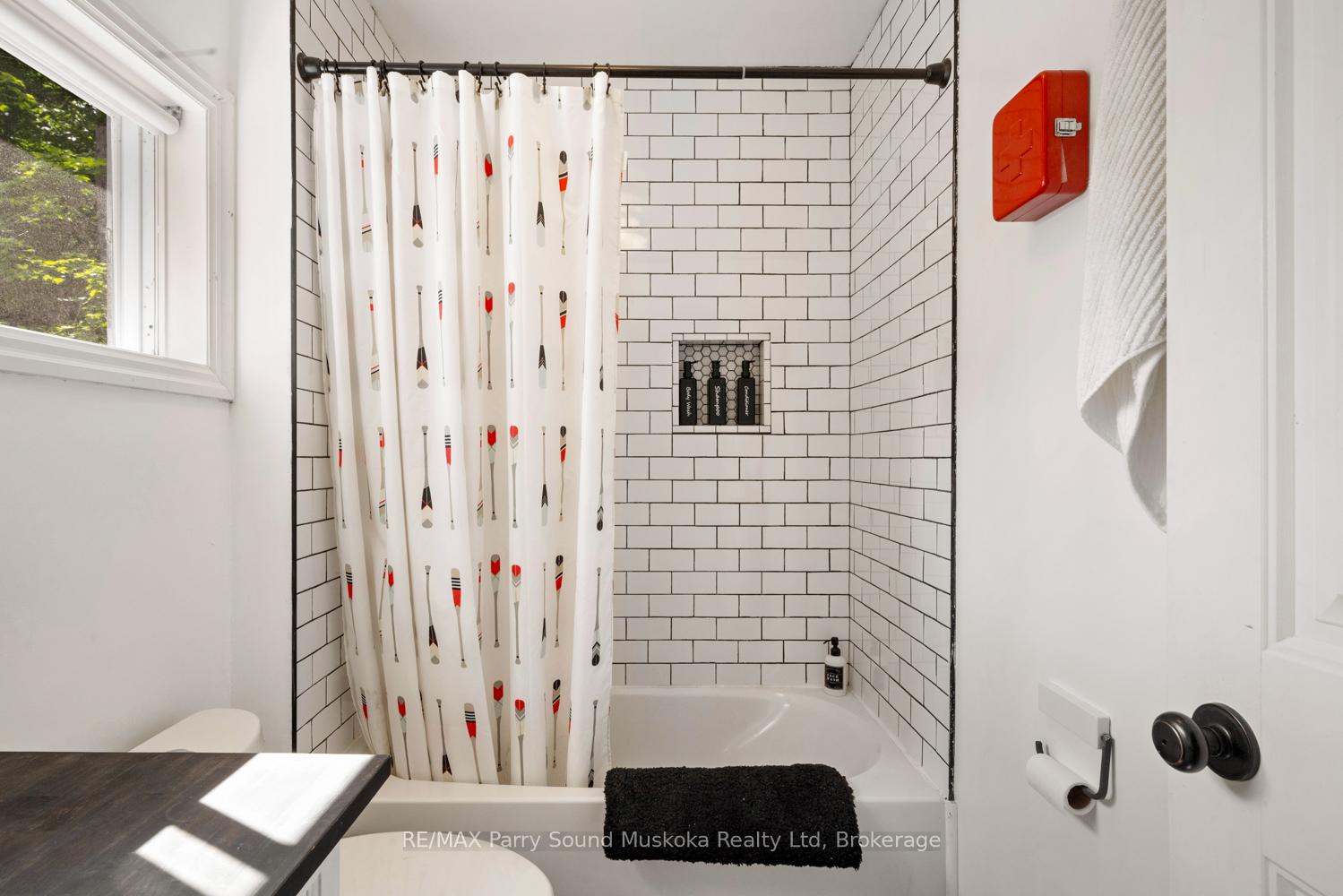 Photo 38 of 74 Captain Estates Rd, Whitestone, Hagerman — HOMEH