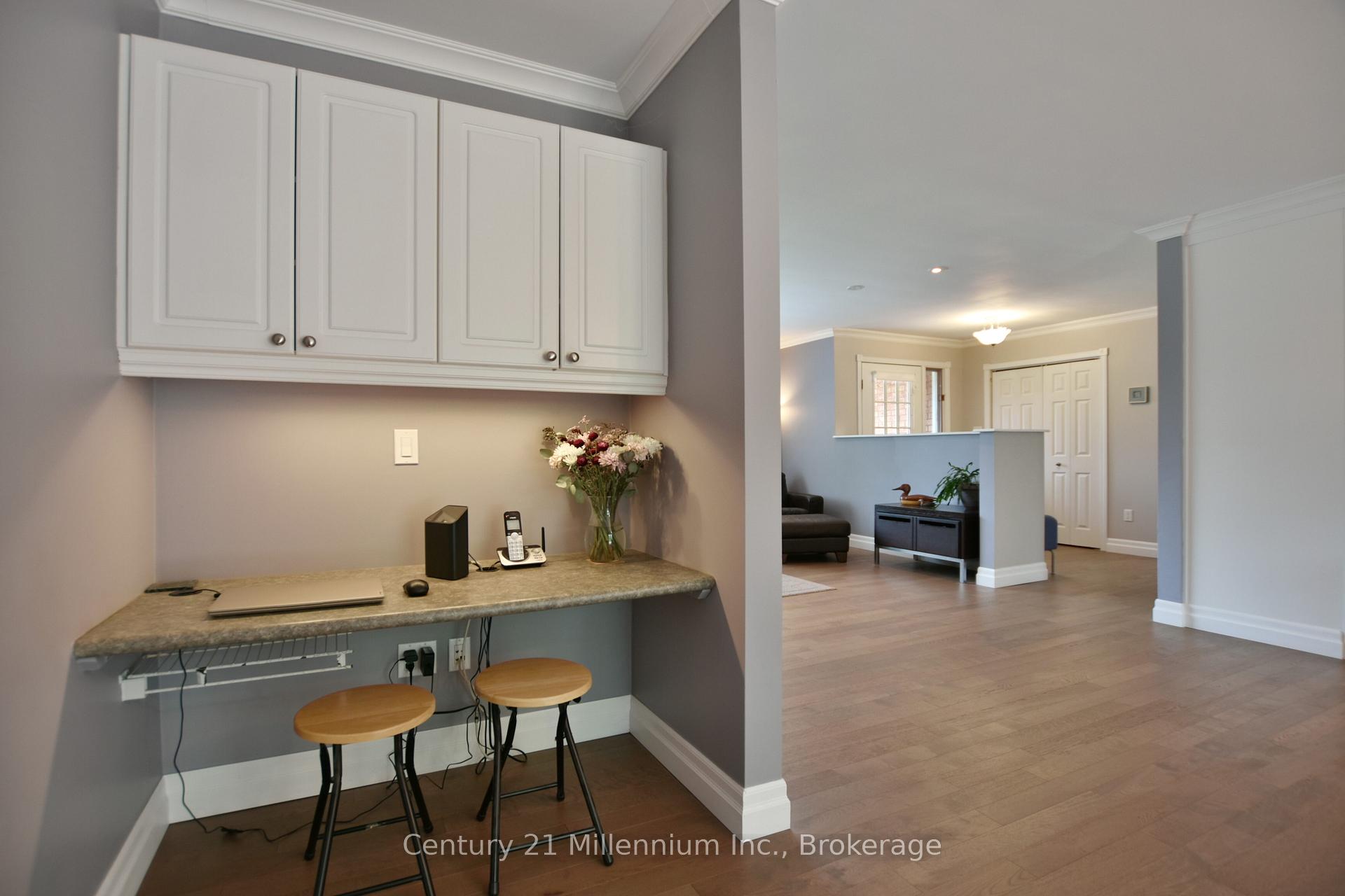 Photo 19 of 48 Indianola Crescent, Wasaga Beach — HOMEH