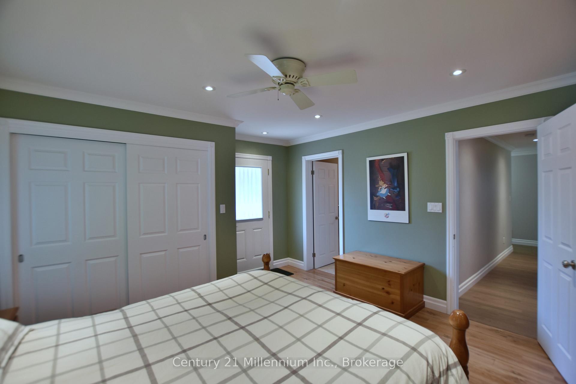 Photo 29 of 48 Indianola Crescent, Wasaga Beach — HOMEH