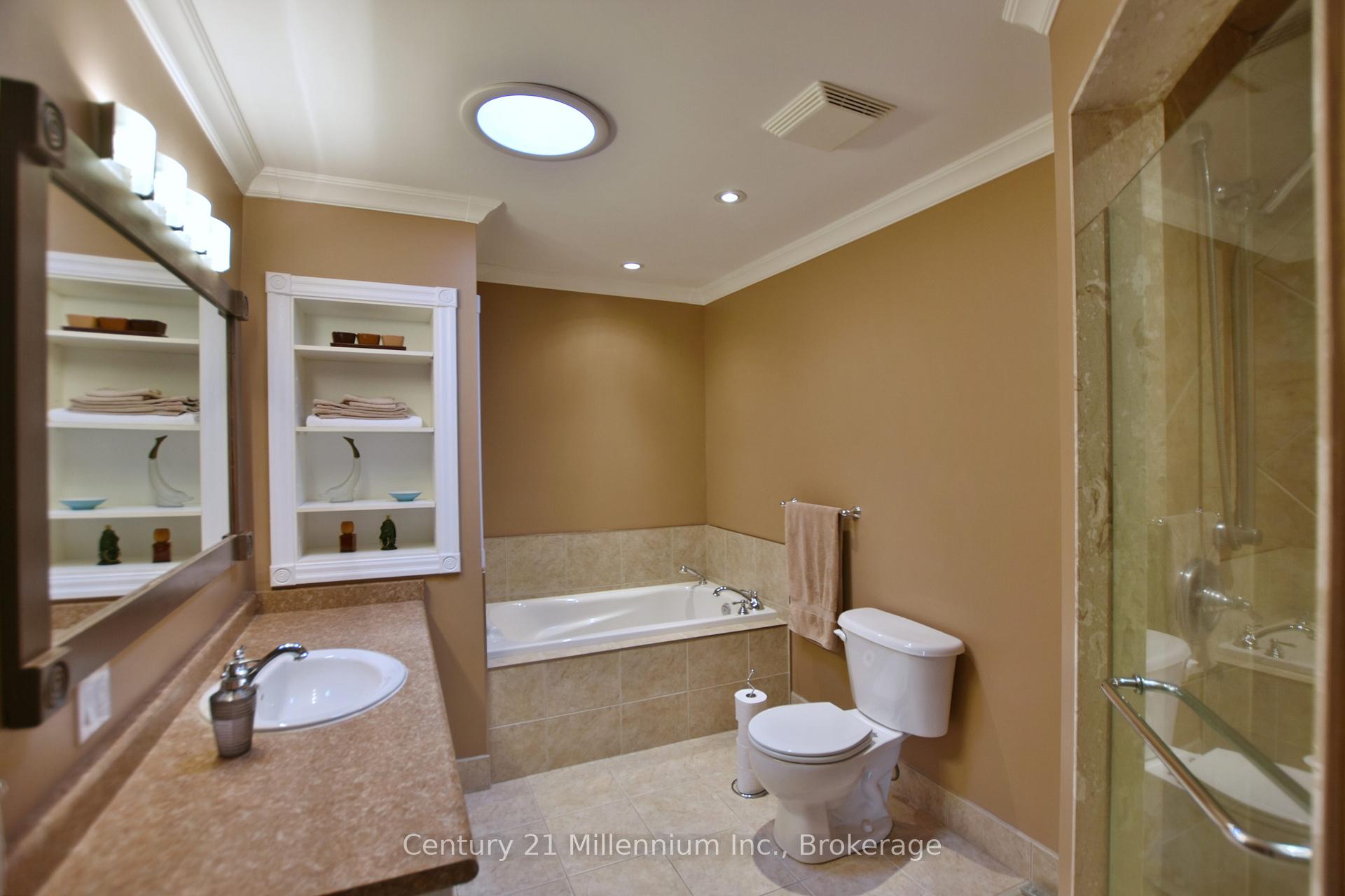 Photo 31 of 48 Indianola Crescent, Wasaga Beach — HOMEH