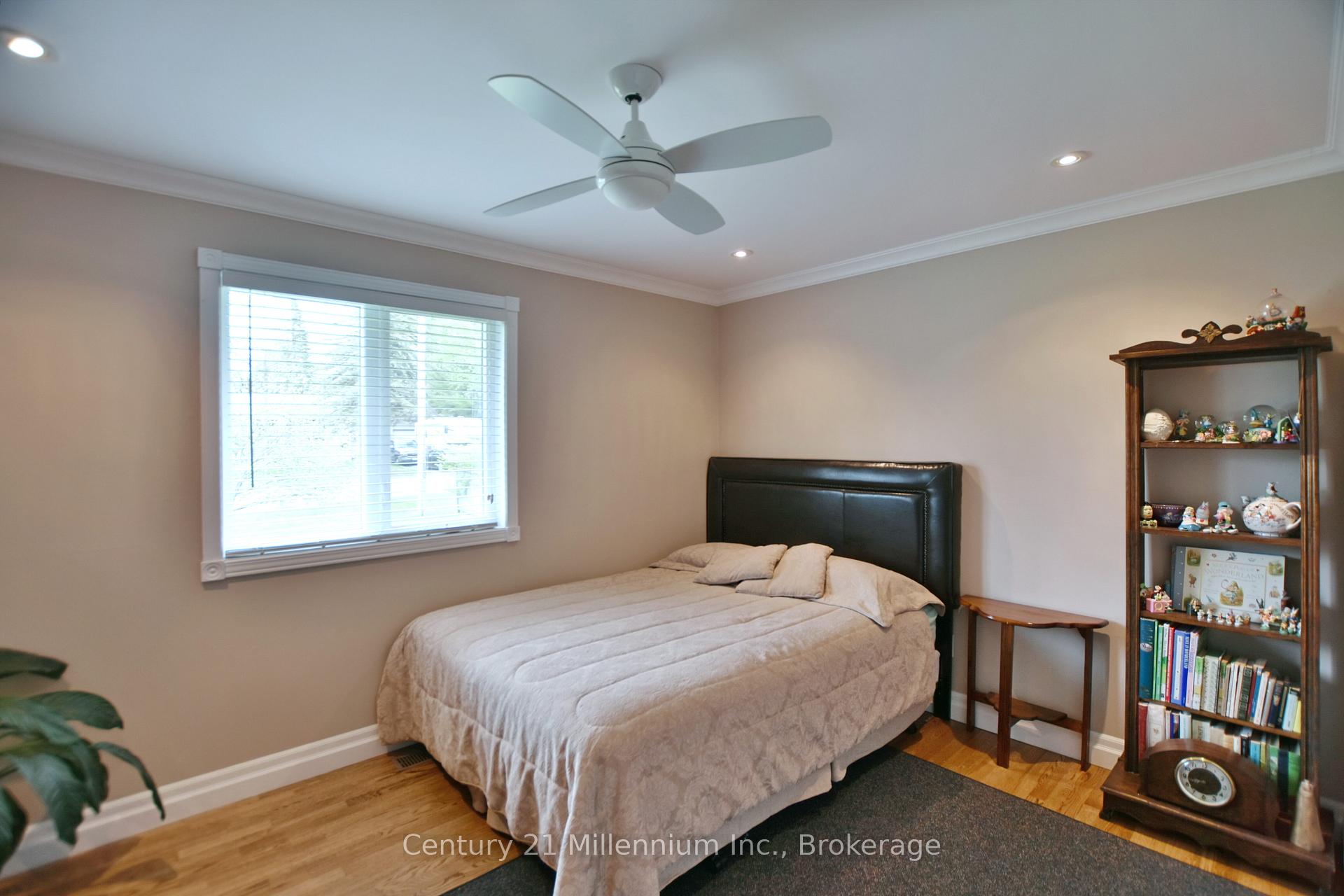 Photo 39 of 48 Indianola Crescent, Wasaga Beach — HOMEH