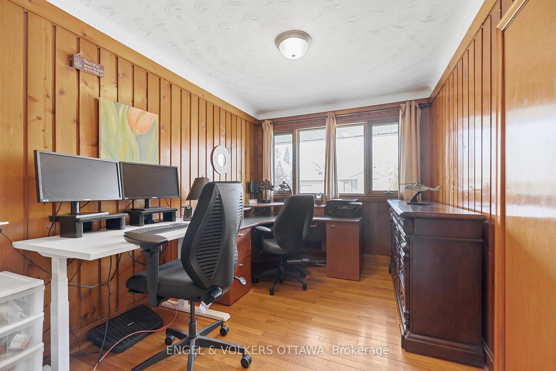 Photo 13 of 2055 Thorne Avenue, Ottawa, Alta Vista/Faircrest Heights — HOMEH