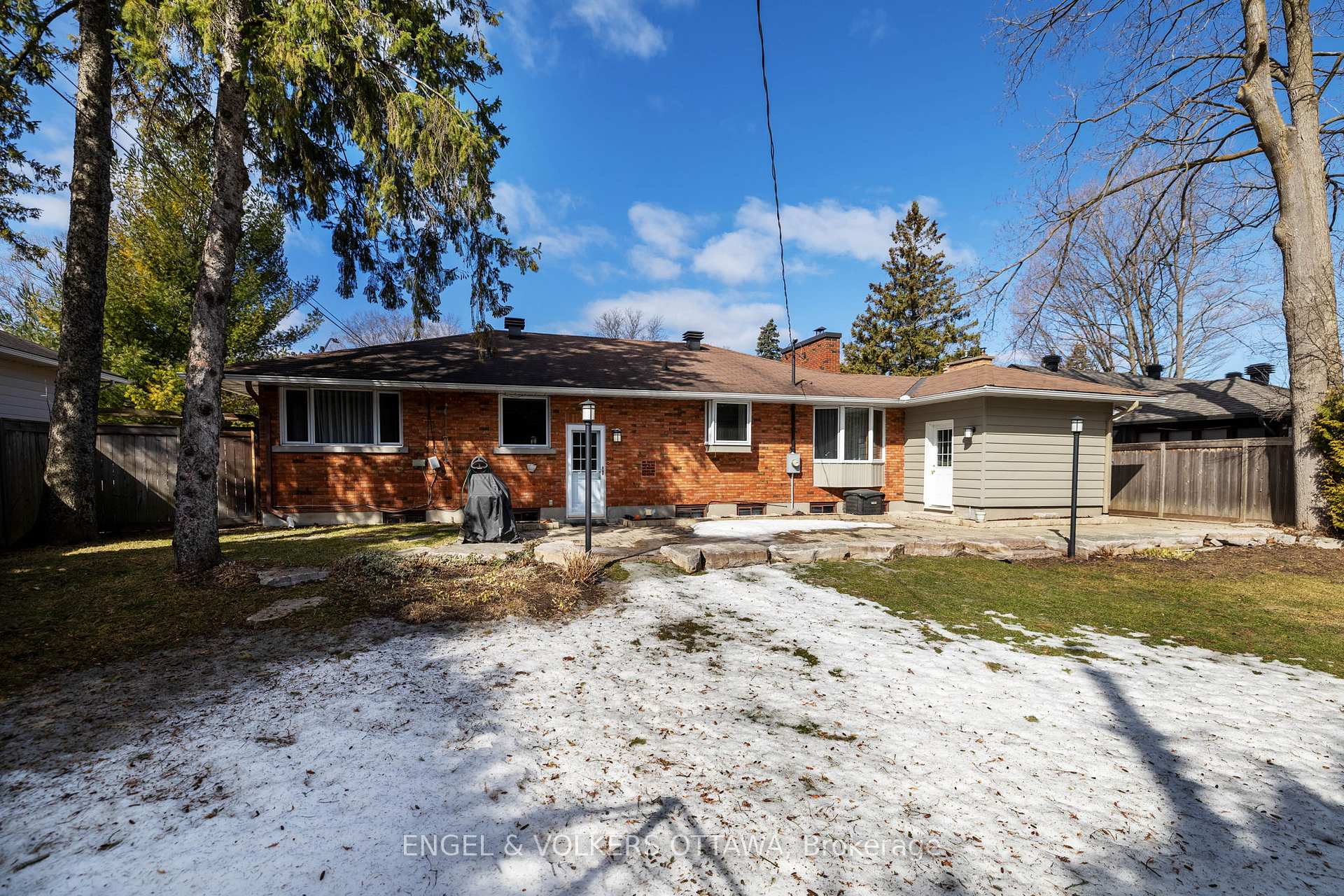 Photo 28 of 2055 Thorne Avenue, Ottawa, Alta Vista/Faircrest Heights — HOMEH