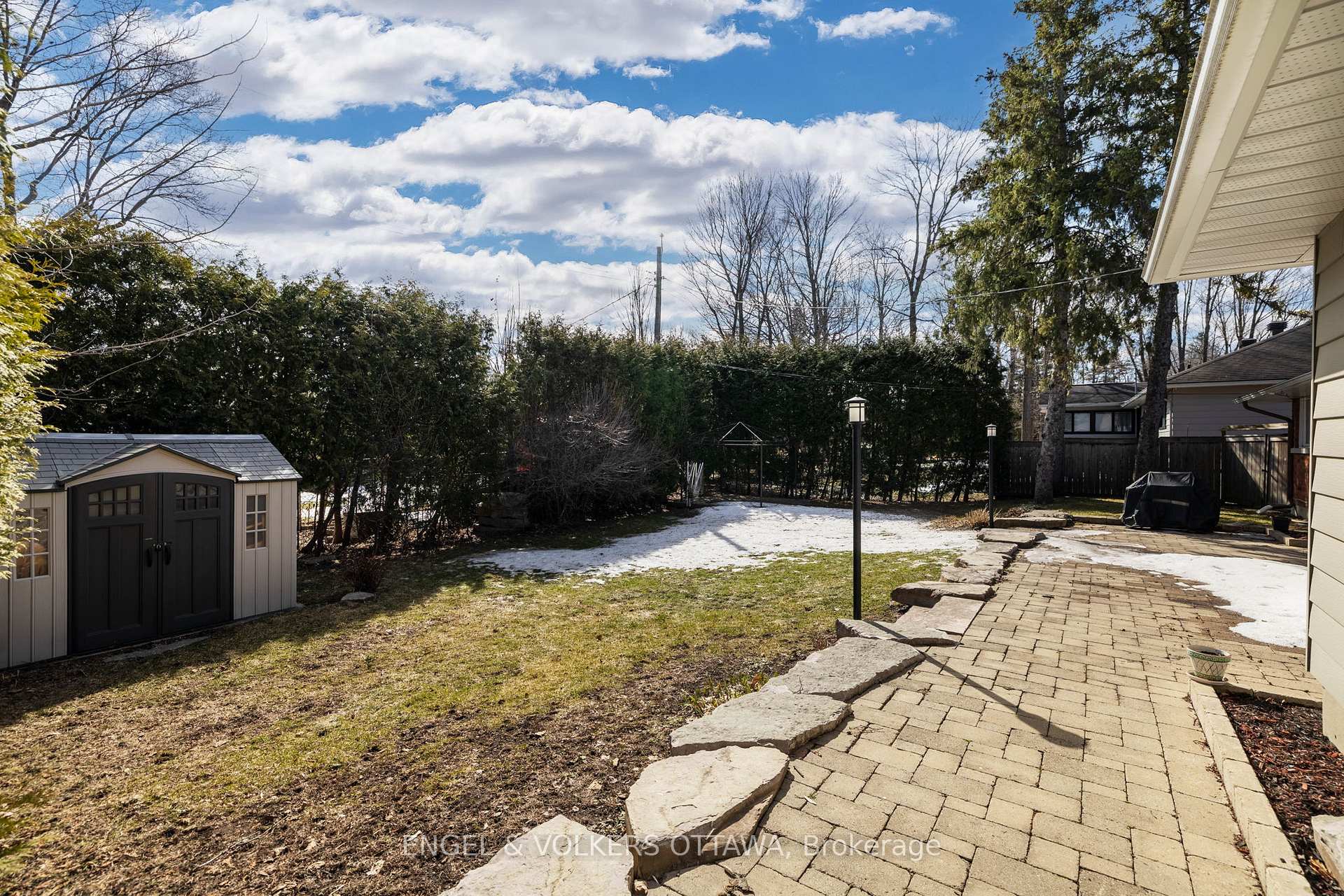 Photo 33 of 2055 Thorne Avenue, Ottawa, Alta Vista/Faircrest Heights — HOMEH