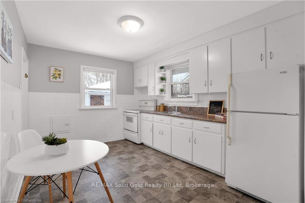 Photo 9 of 168 Bristol Street, Waterloo — HOMEH