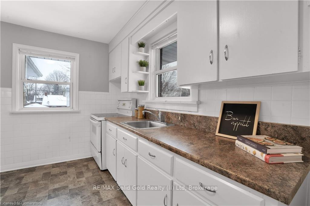 Photo 11 of 168 Bristol Street, Waterloo — HOMEH