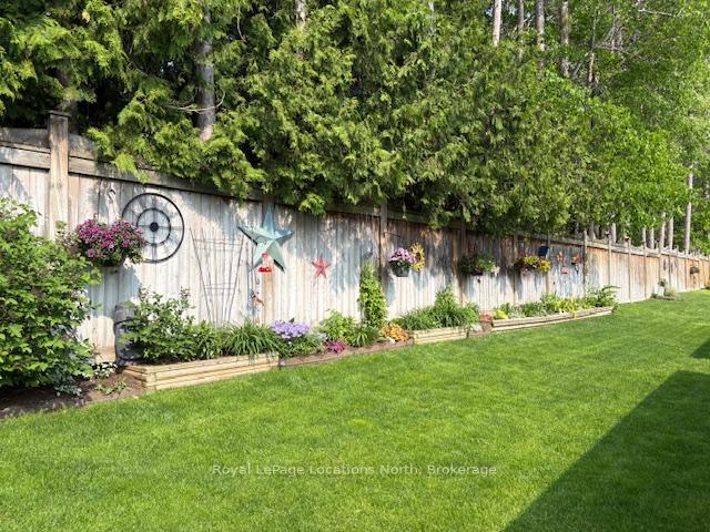 Photo 5 of 56 Garden Grove Crescent, Wasaga Beach — HOMEH