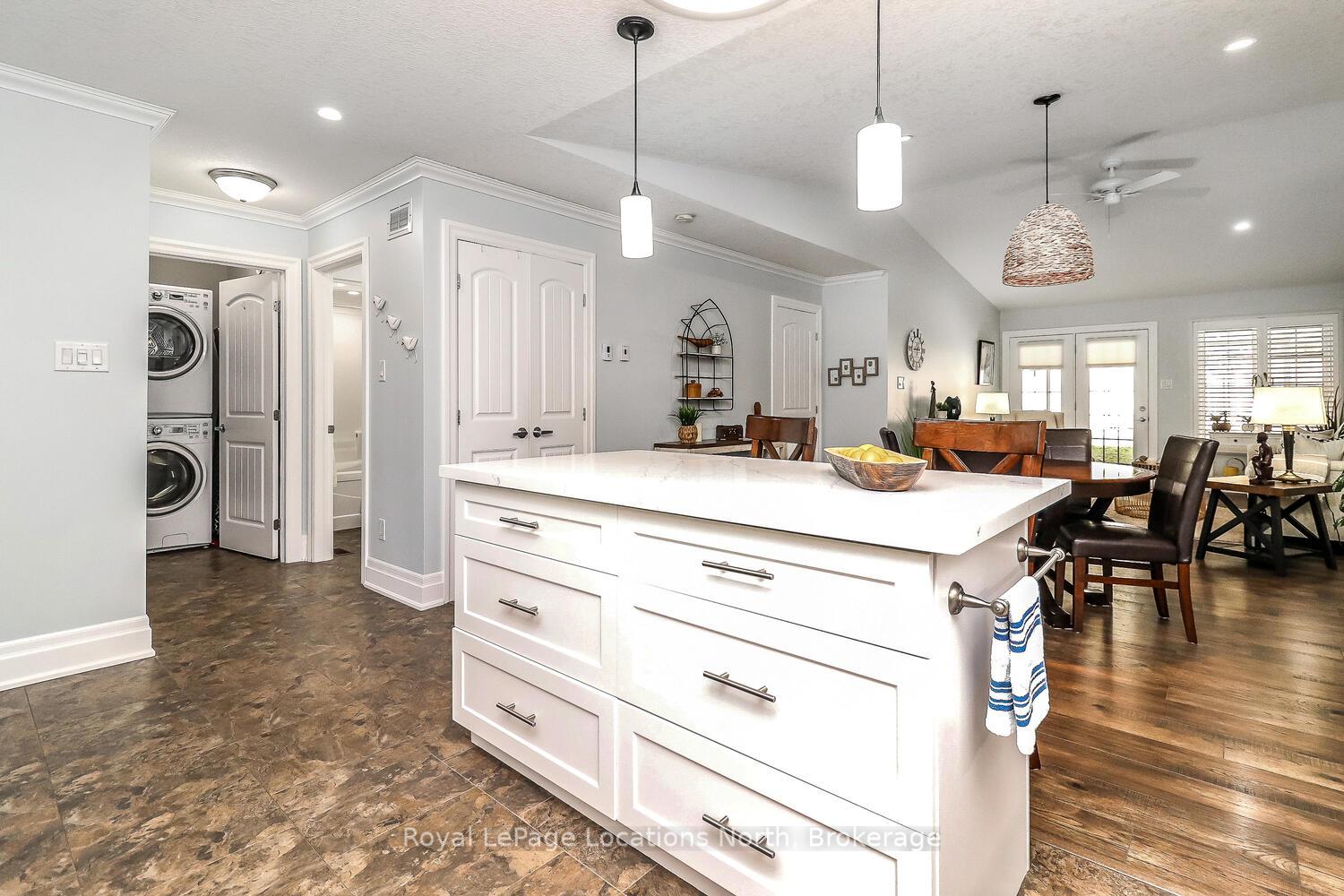 Photo 10 of 56 Garden Grove Crescent, Wasaga Beach — HOMEH
