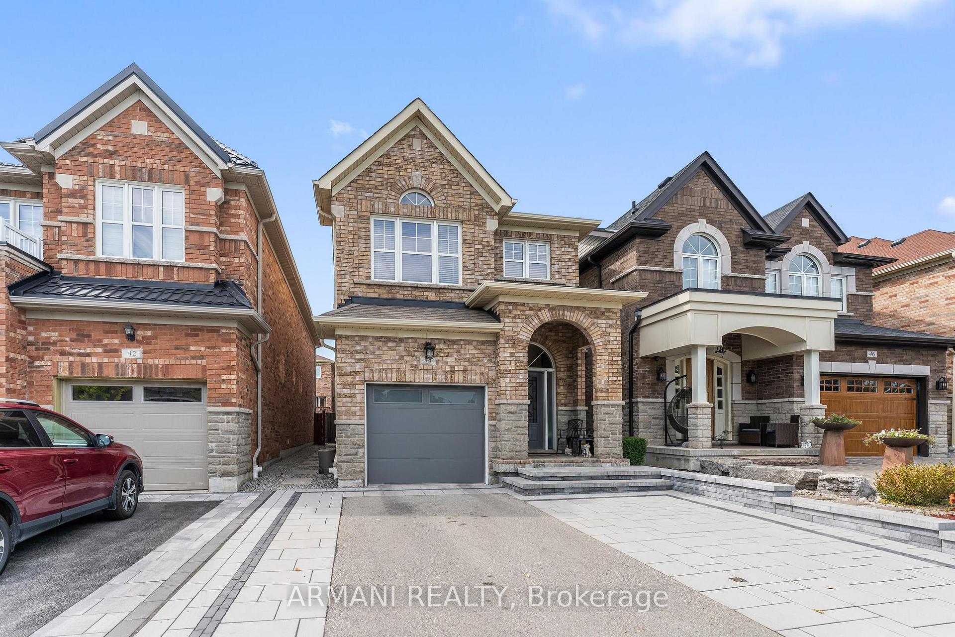 Photo 3 of 44 Alex Black Street, Vaughan, Patterson — HOMEH