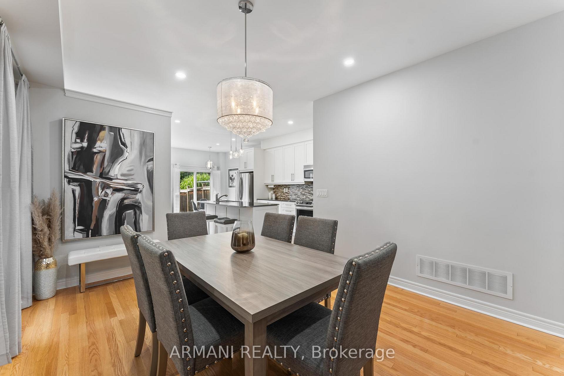 Photo 10 of 44 Alex Black Street, Vaughan, Patterson — HOMEH