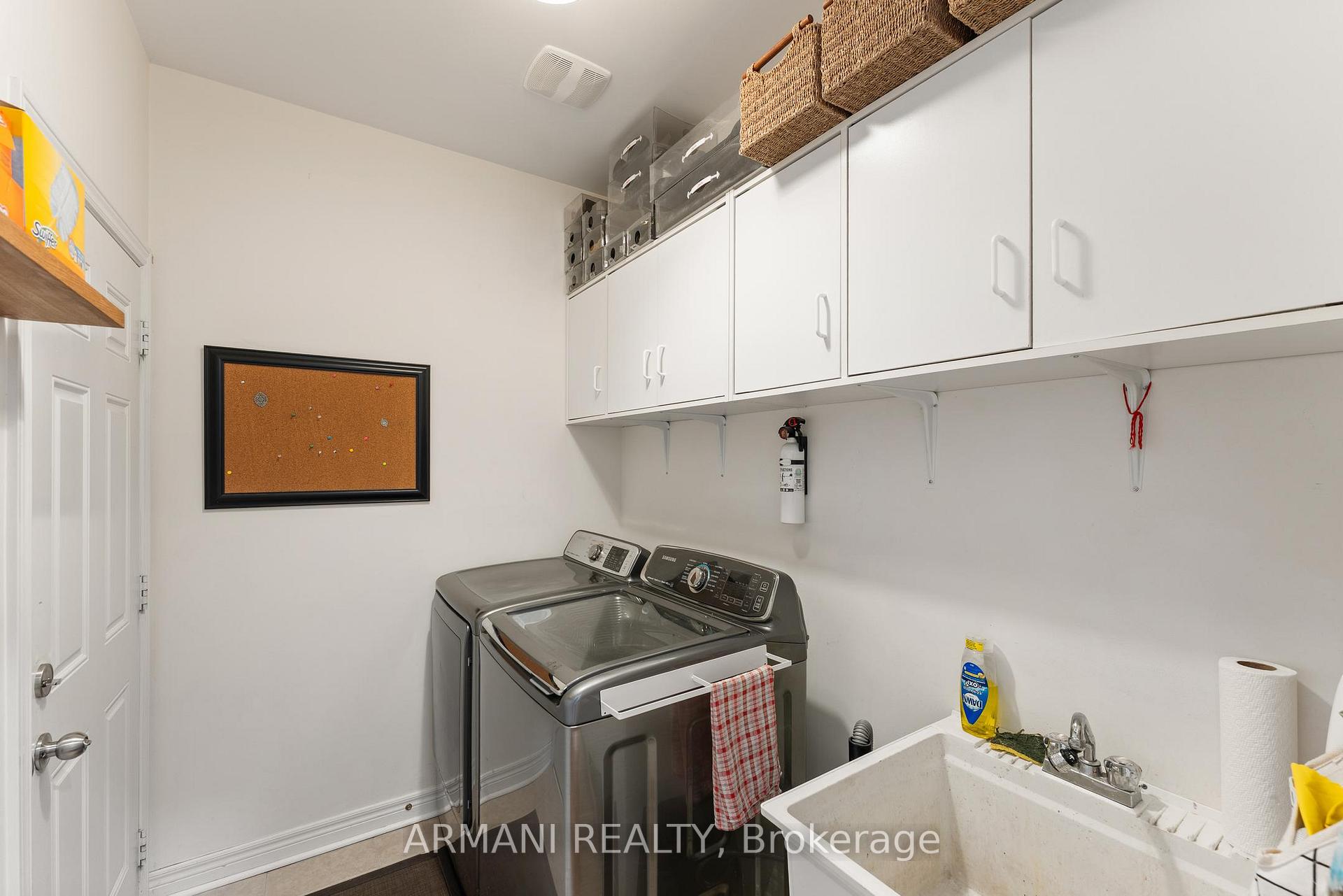 Photo 22 of 44 Alex Black Street, Vaughan, Patterson — HOMEH