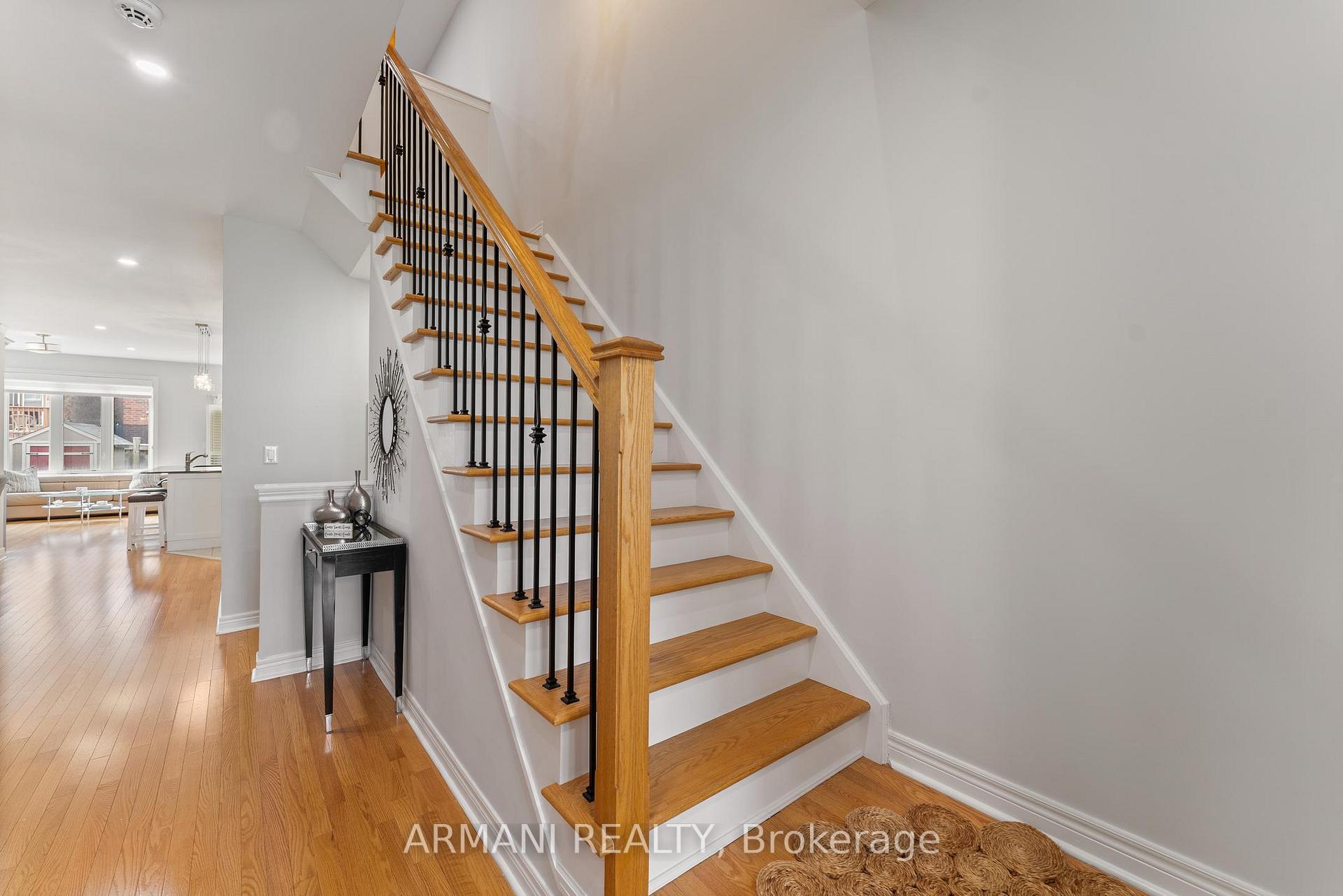 Photo 23 of 44 Alex Black Street, Vaughan, Patterson — HOMEH