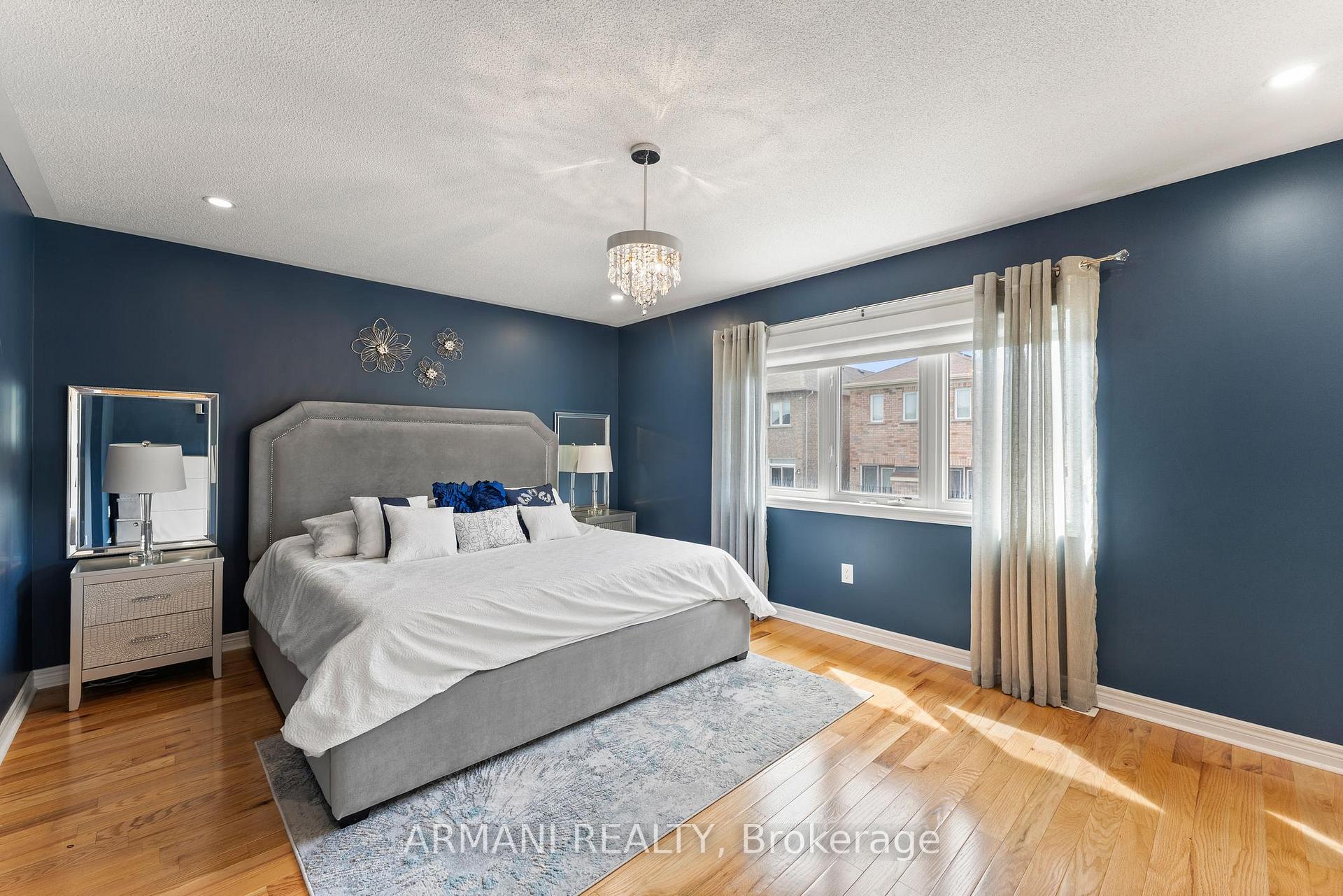 Photo 25 of 44 Alex Black Street, Vaughan, Patterson — HOMEH