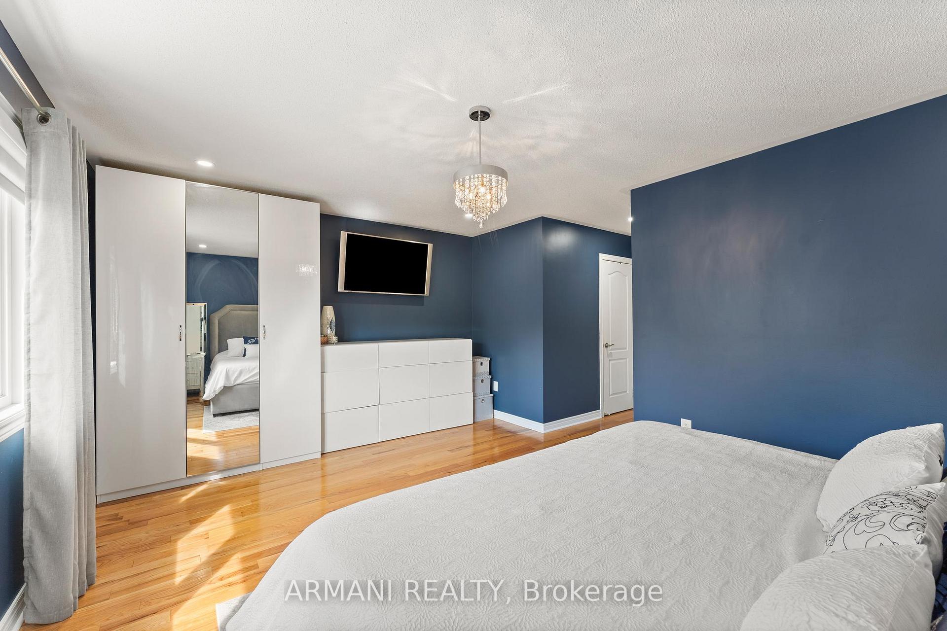 Photo 26 of 44 Alex Black Street, Vaughan, Patterson — HOMEH