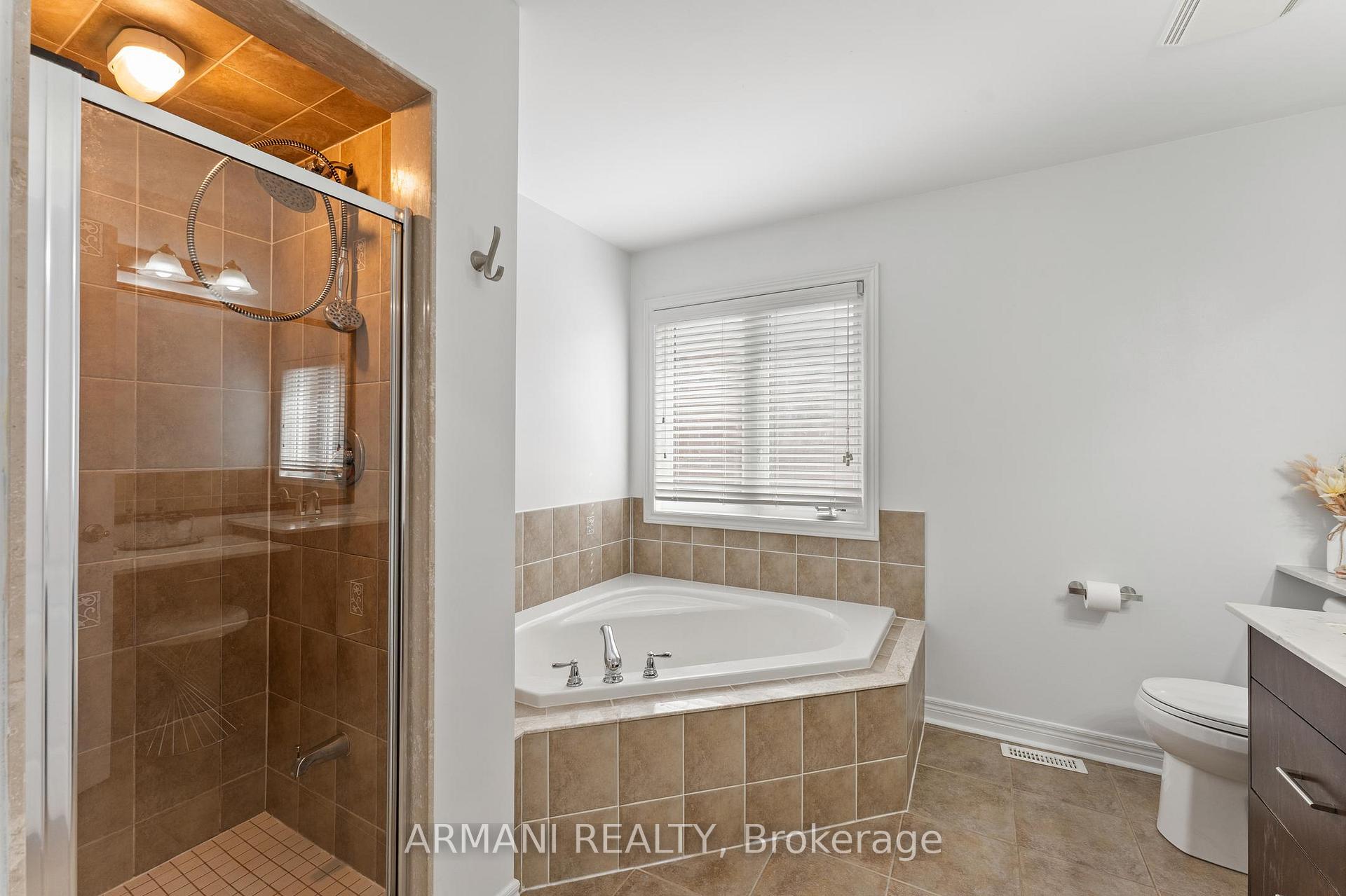 Photo 28 of 44 Alex Black Street, Vaughan, Patterson — HOMEH