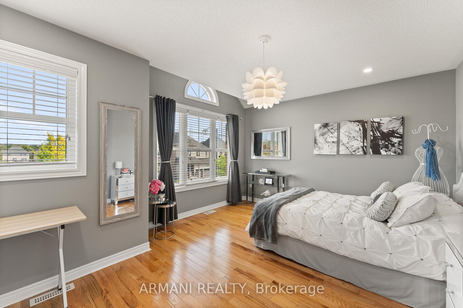 Photo 29 of 44 Alex Black Street, Vaughan, Patterson — HOMEH