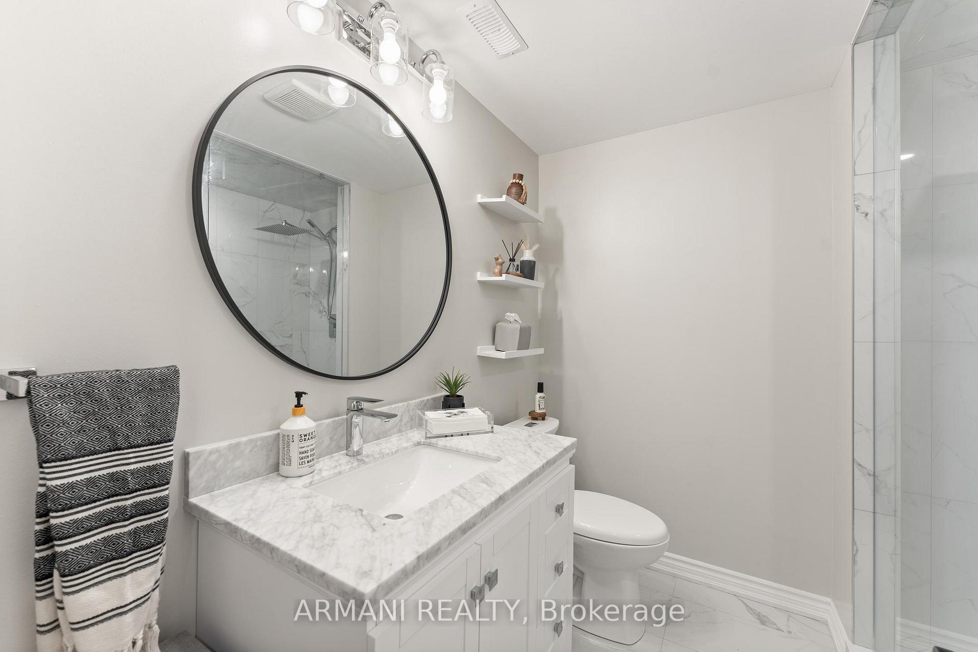 Photo 41 of 44 Alex Black Street, Vaughan, Patterson — HOMEH