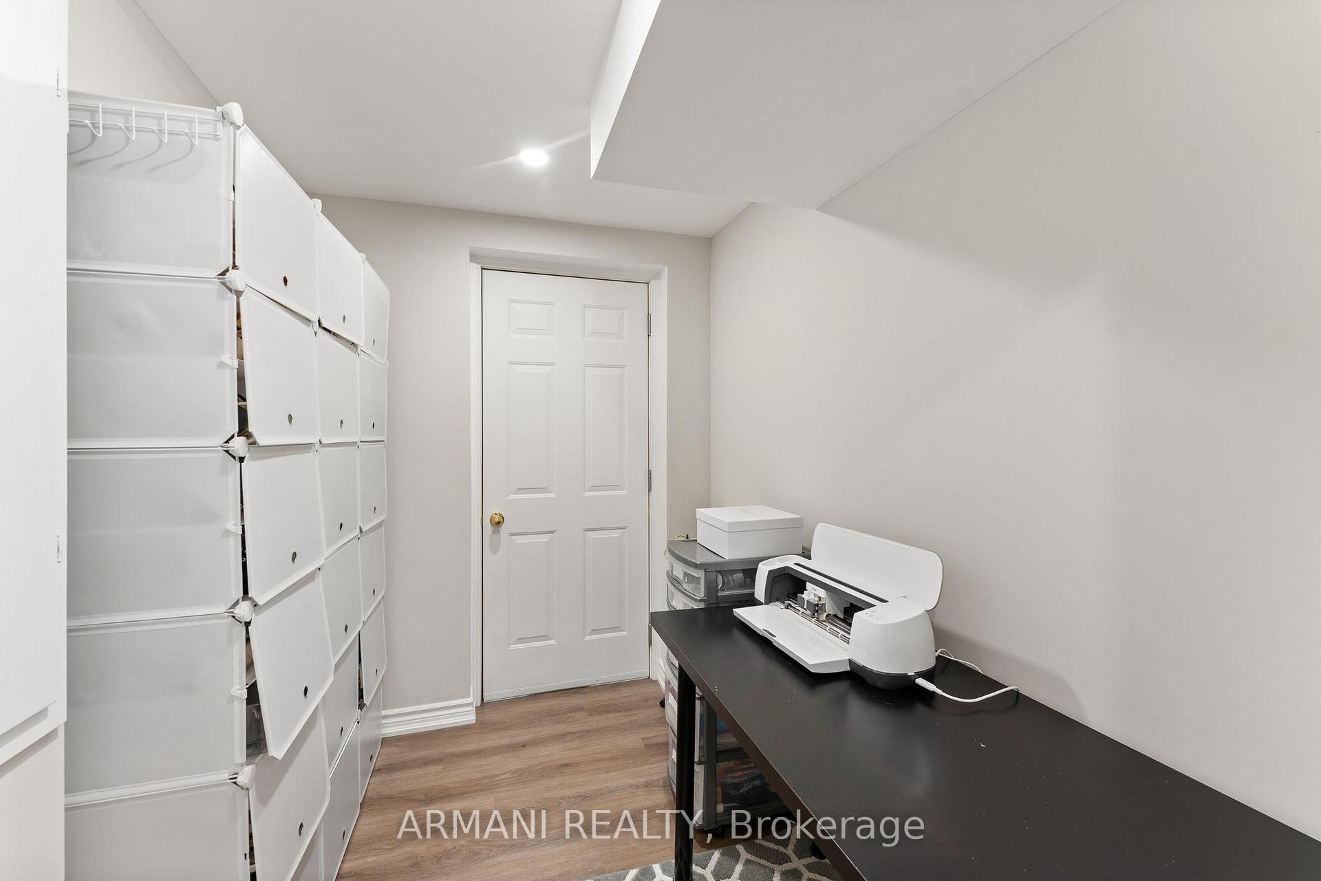 Photo 43 of 44 Alex Black Street, Vaughan, Patterson — HOMEH
