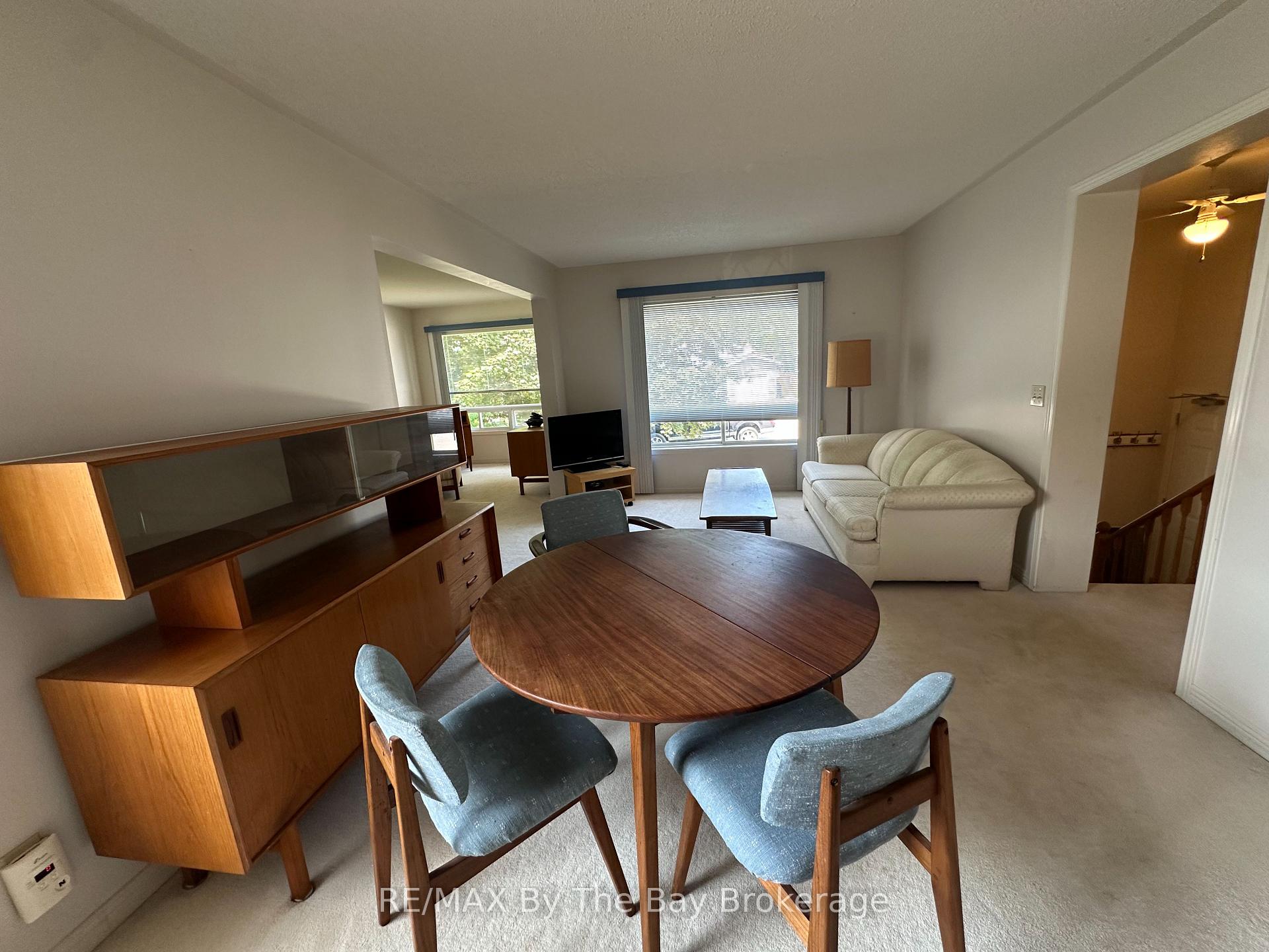 Photo 3 of 47 Dyer Drive, Wasaga Beach — HOMEH