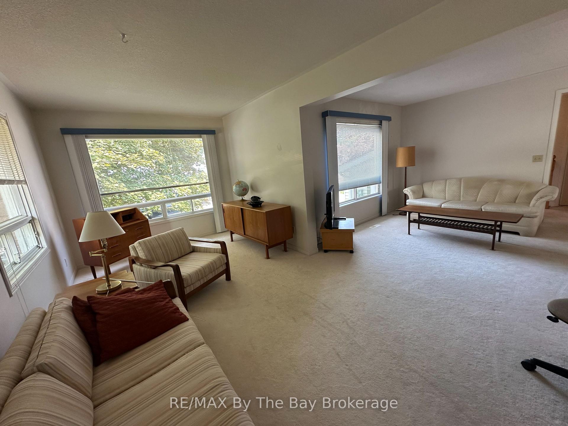 Photo 6 of 47 Dyer Drive, Wasaga Beach — HOMEH