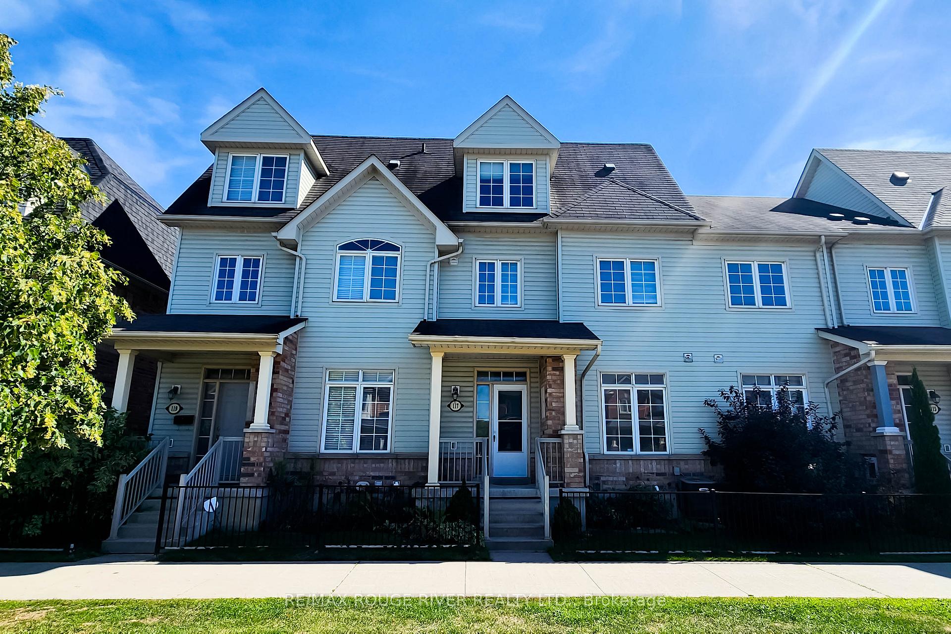Front of 117 Kenneth Hobbs Avenue