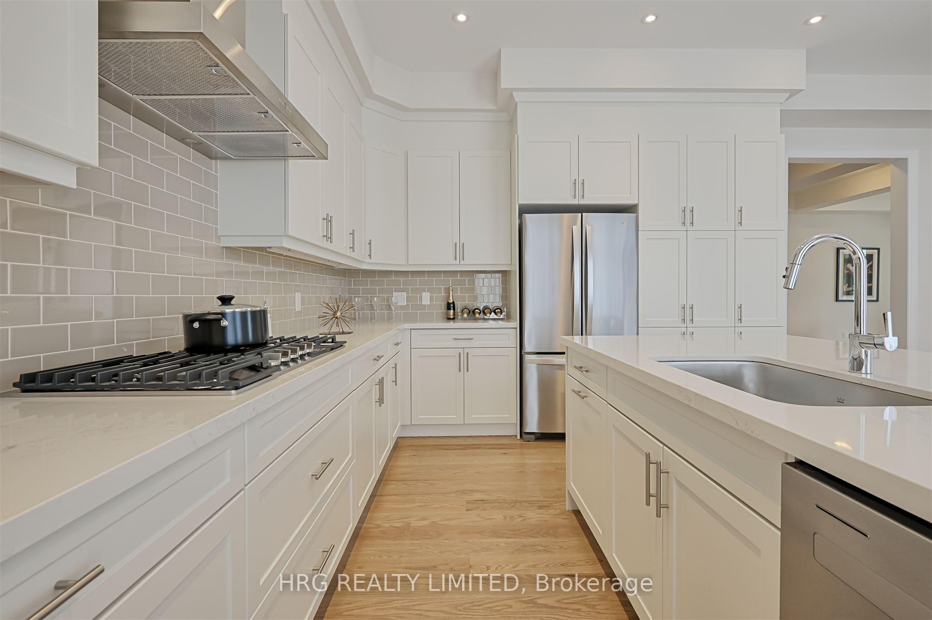 Photo 10 of 129 Pheasant Ridge Drive, Whitby, Rural Whitby — HOMEH