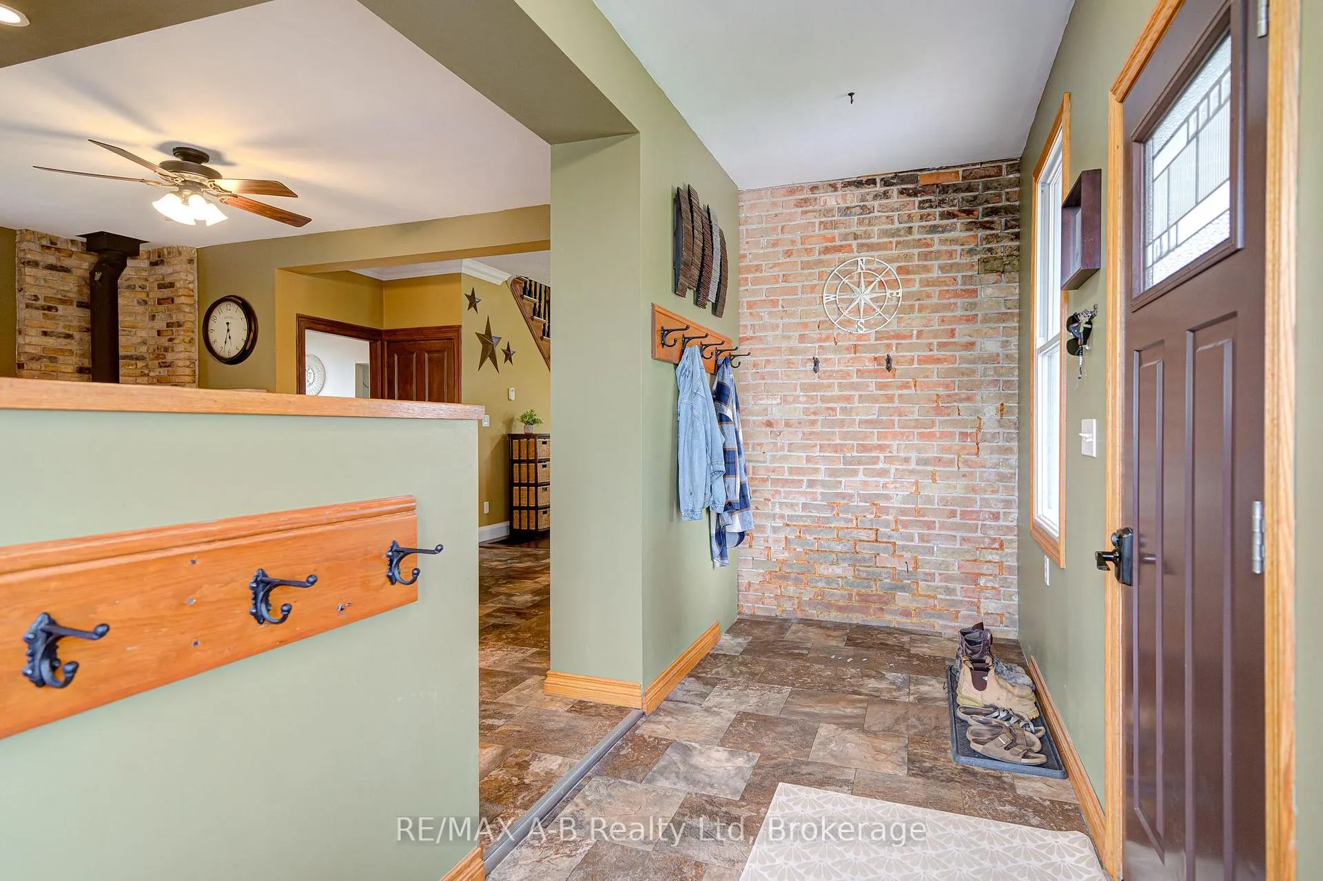 Photo 3 of 6355 Perth Rd 55 Line, West Perth, Logan — HOMEH
