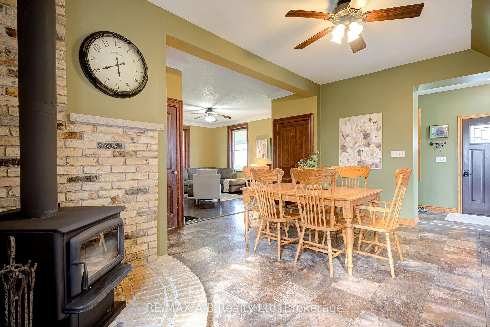 Photo 10 of 6355 Perth Rd 55 Line, West Perth, Logan — HOMEH