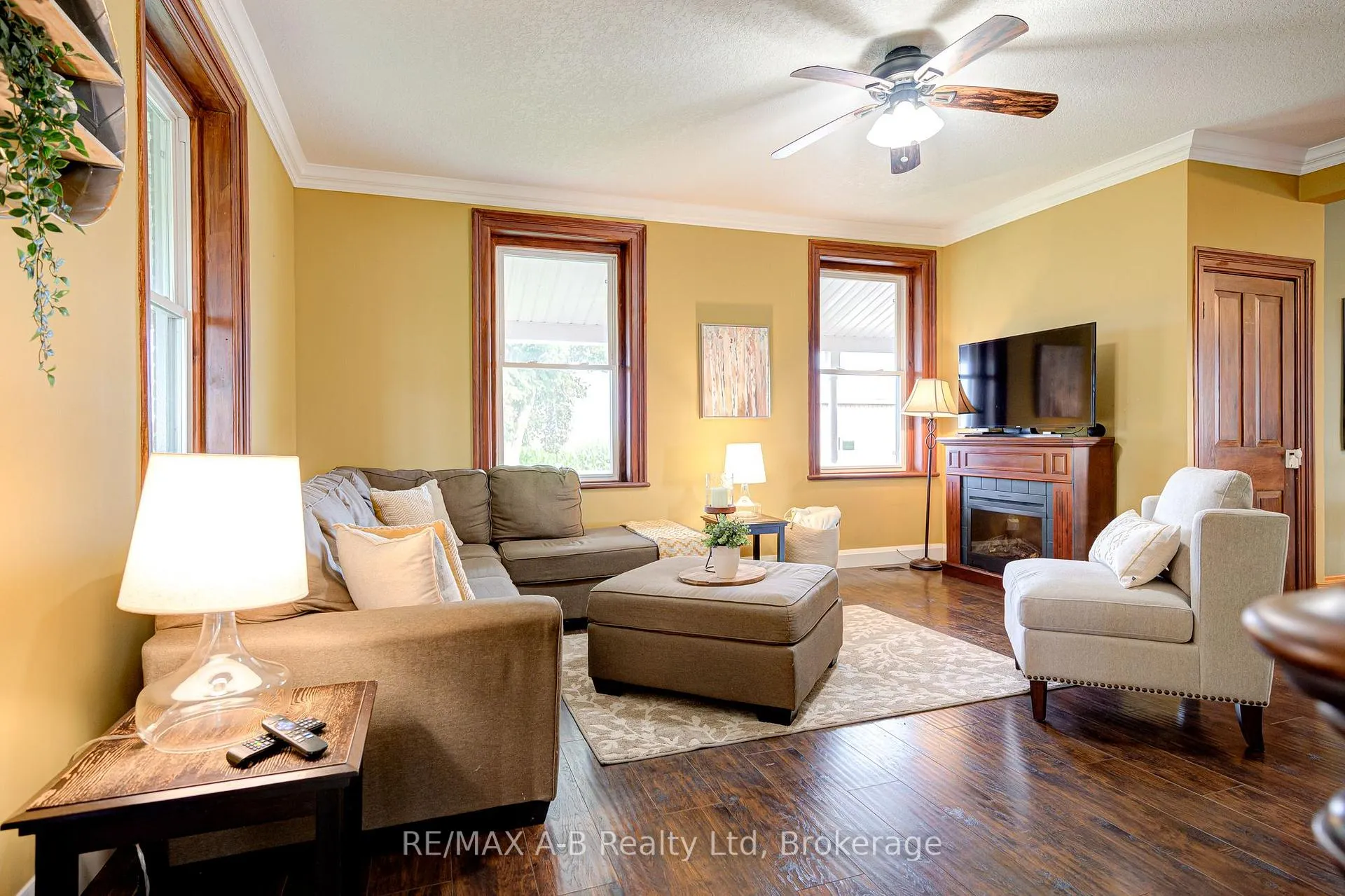 Photo 11 of 6355 Perth Rd 55 Line, West Perth, Logan — HOMEH