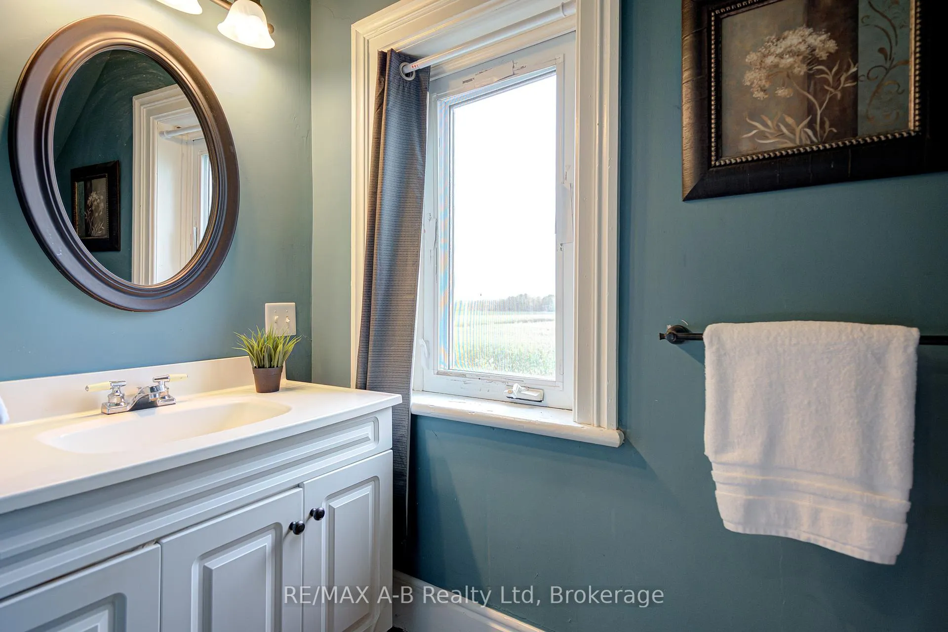 Photo 23 of 6355 Perth Rd 55 Line, West Perth, Logan — HOMEH