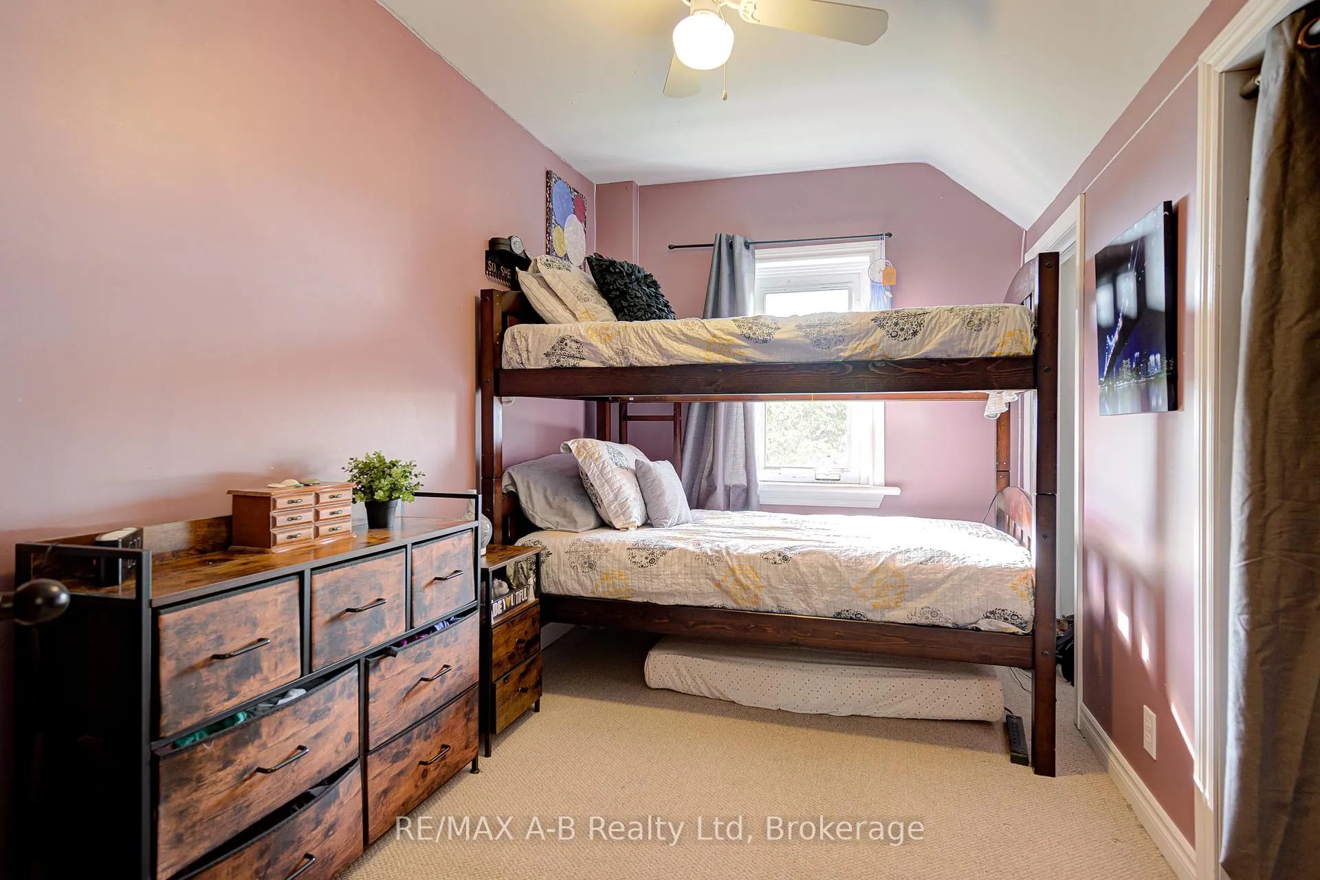 Photo 24 of 6355 Perth Rd 55 Line, West Perth, Logan — HOMEH
