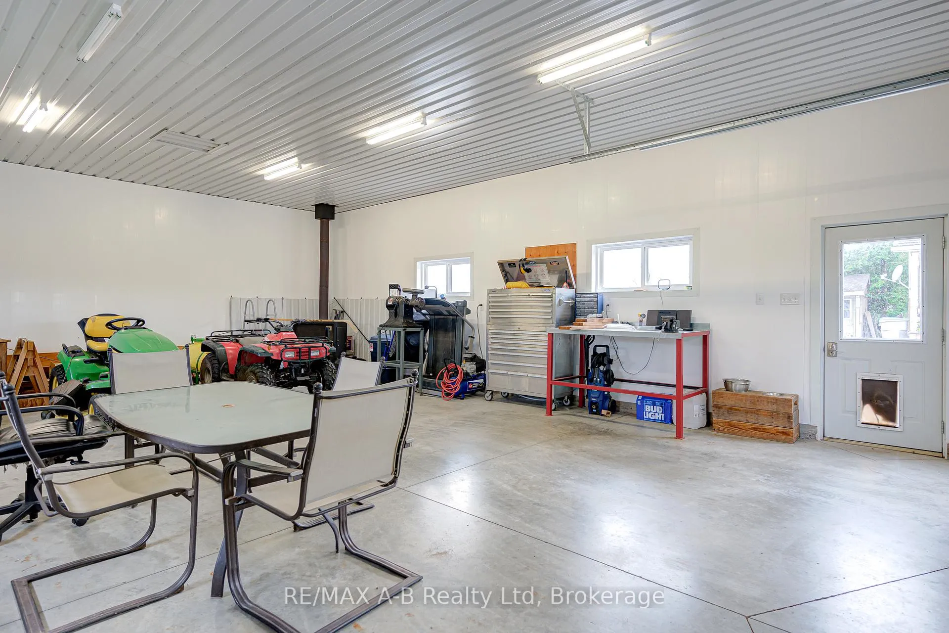 Photo 26 of 6355 Perth Rd 55 Line, West Perth, Logan — HOMEH