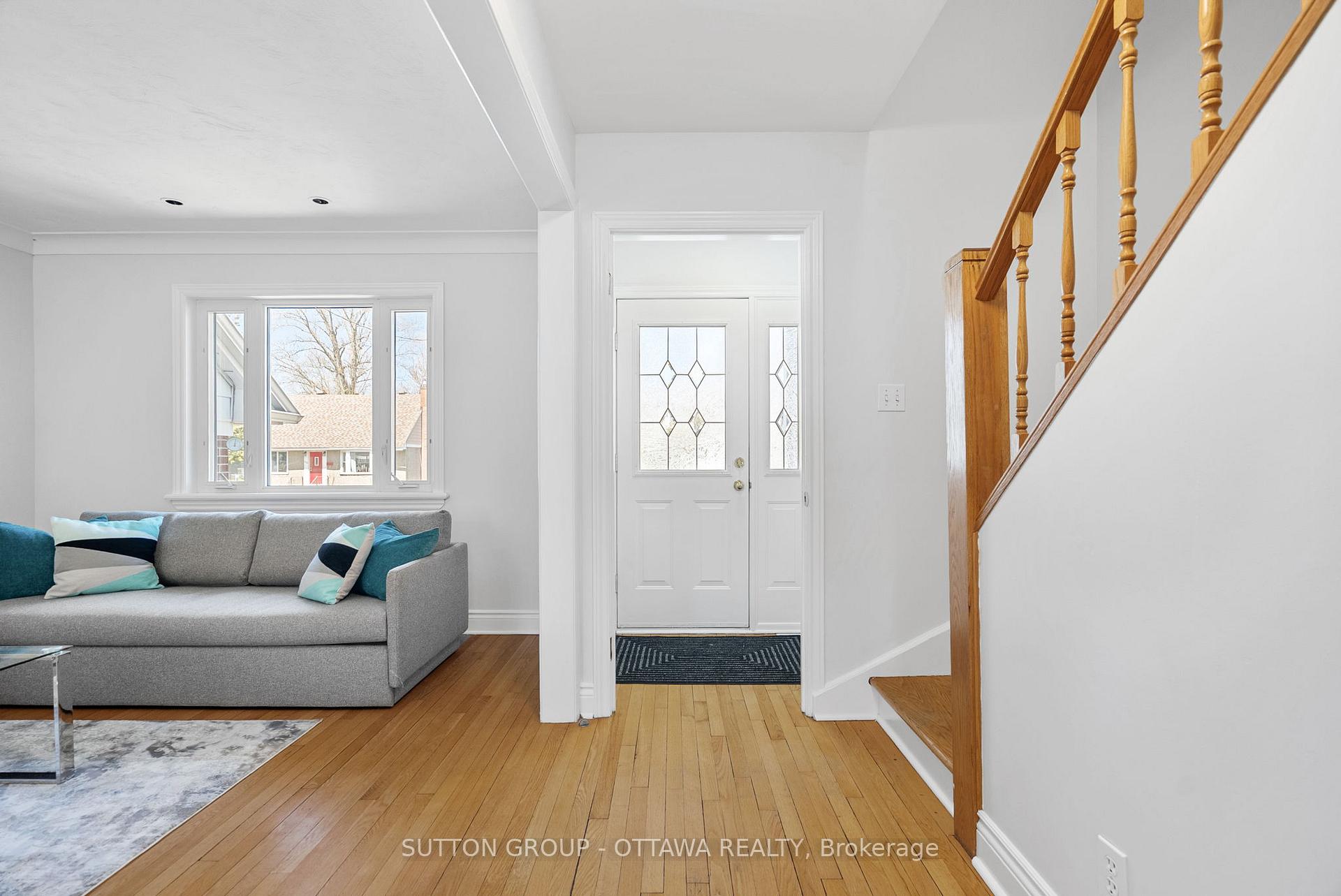 Photo 3 of 494 Pleasant Park Road, Ottawa, Alta Vista/Faircrest Heights — HOMEH