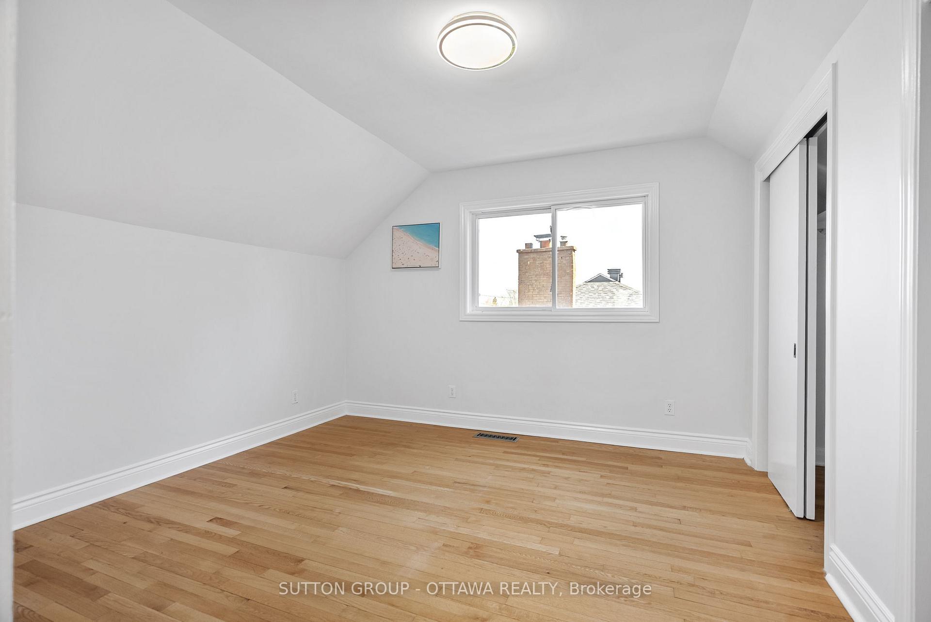Photo 12 of 494 Pleasant Park Road, Ottawa, Alta Vista/Faircrest Heights — HOMEH